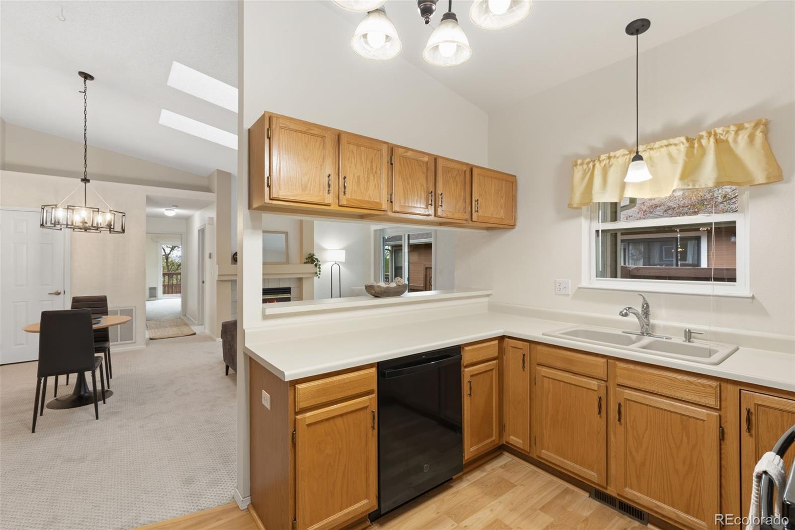 MLS Image #5 for 2544  patriot heights,colorado springs, Colorado