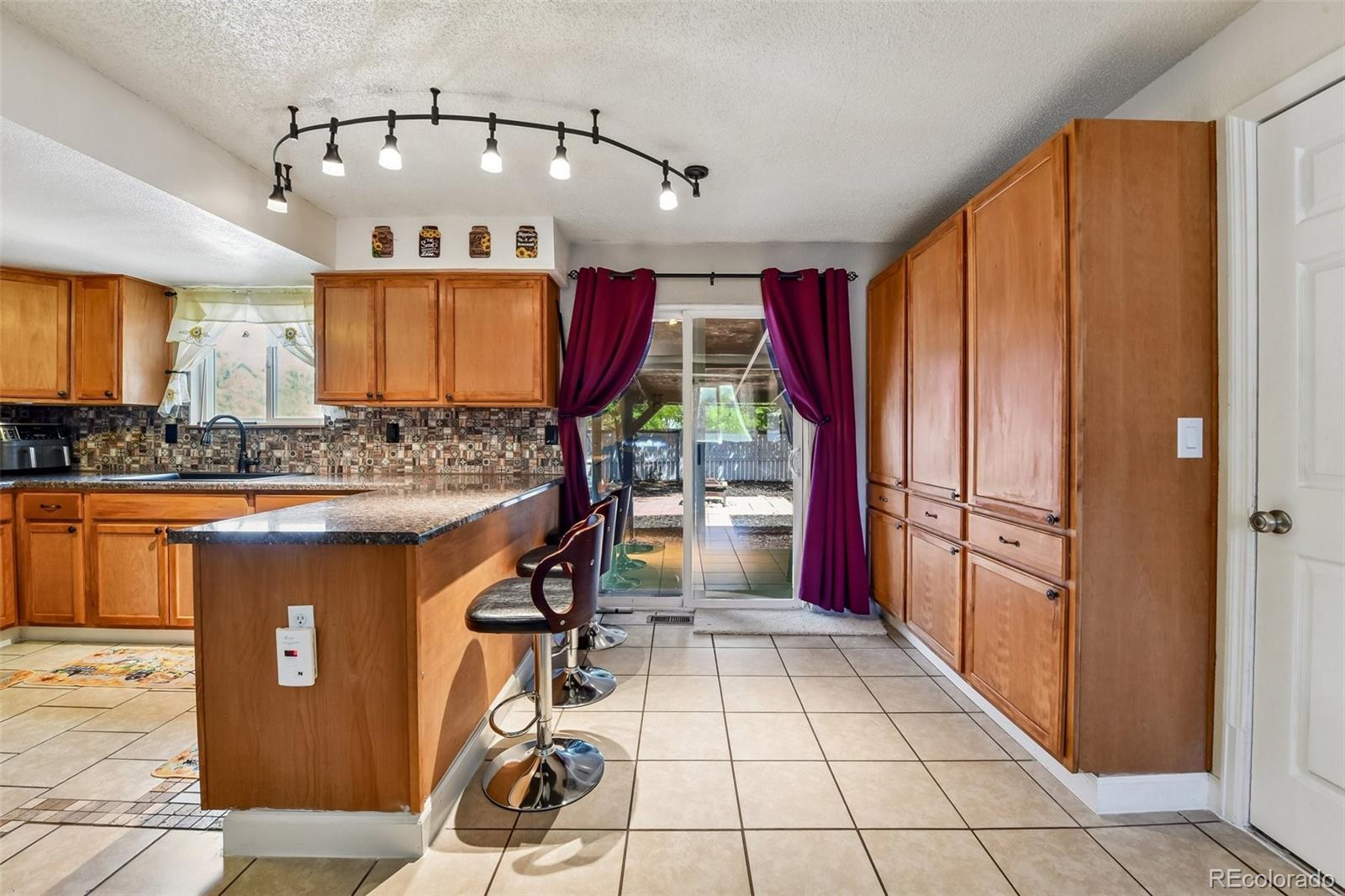 MLS Image #5 for 4502 s pagosa circle,aurora, Colorado