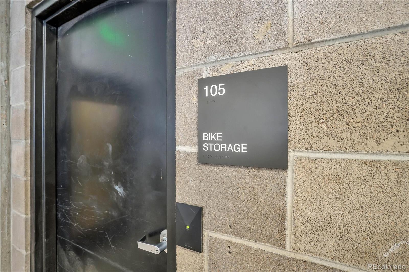 MLS Image #19 for 2374 s university boulevard,denver, Colorado