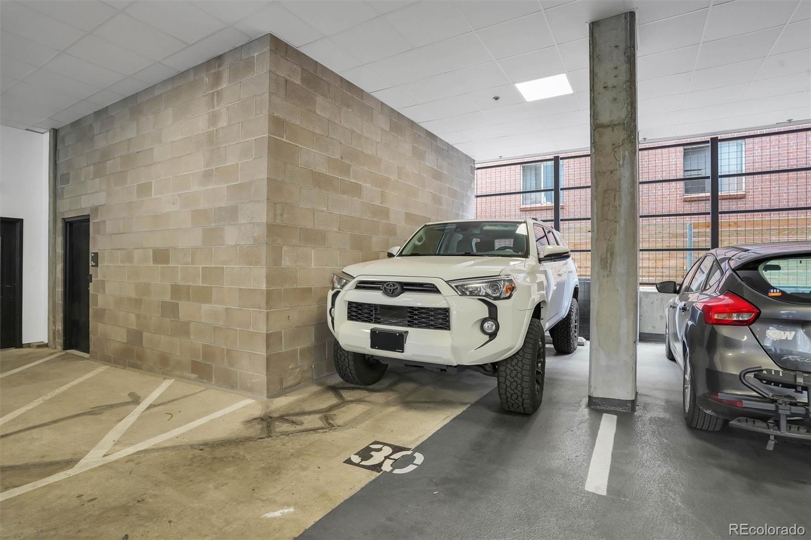 MLS Image #21 for 2374 s university boulevard,denver, Colorado