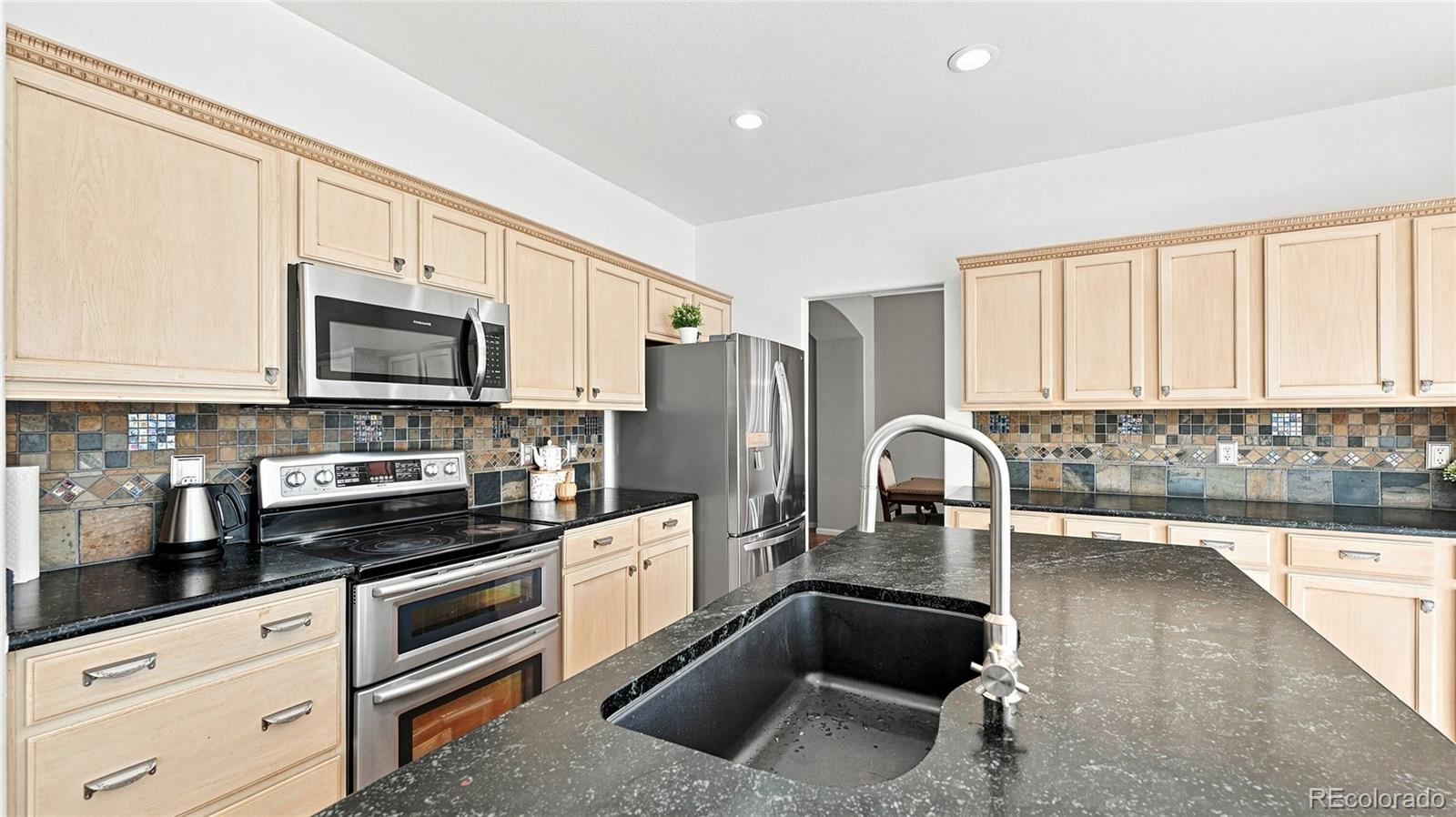 MLS Image #10 for 2918 s zeno way,aurora, Colorado