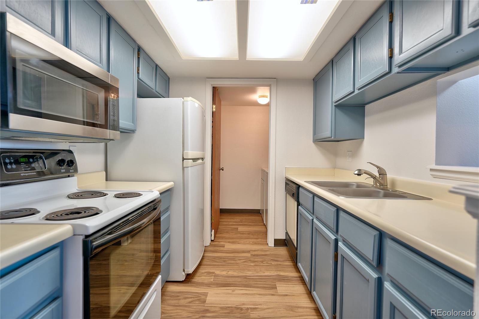 MLS Image #3 for 481 s kalispell way,aurora, Colorado