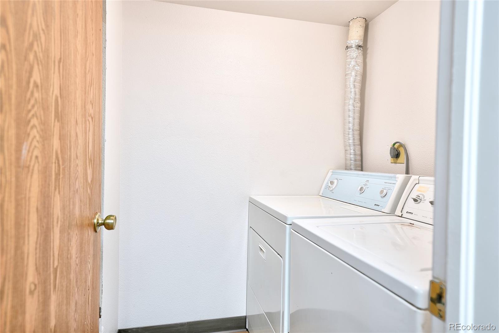MLS Image #4 for 481 s kalispell way,aurora, Colorado