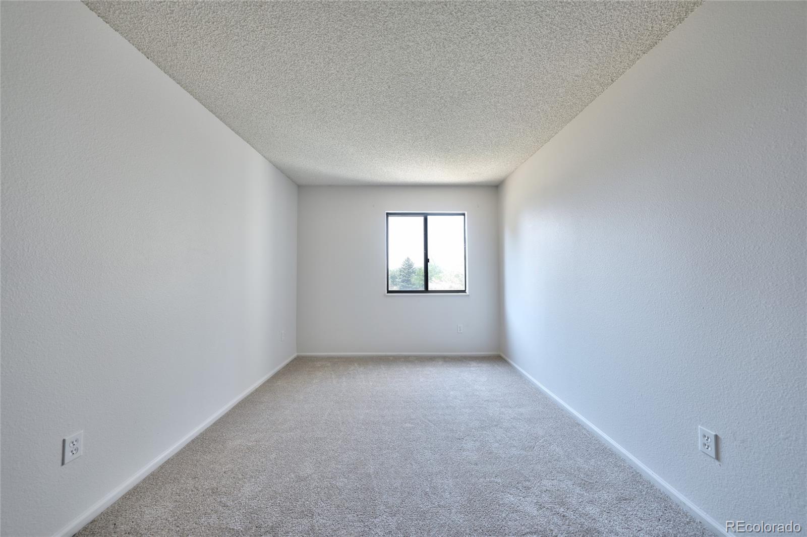 MLS Image #8 for 481 s kalispell way,aurora, Colorado