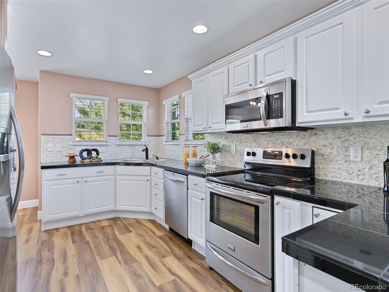 MLS Image #7 for 8166 s tempe court,aurora, Colorado