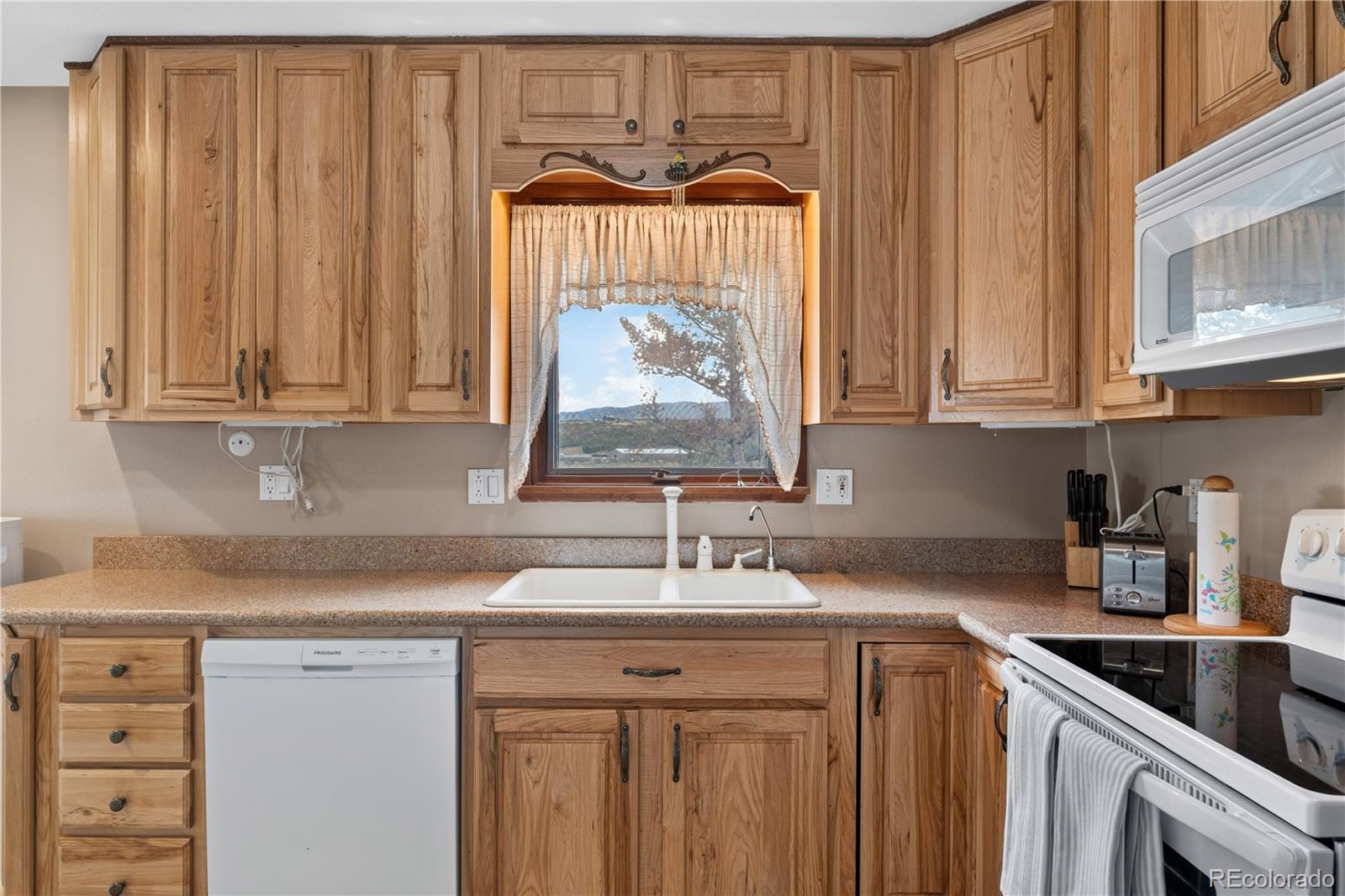 MLS Image #8 for 886  coronado drive,sedalia, Colorado