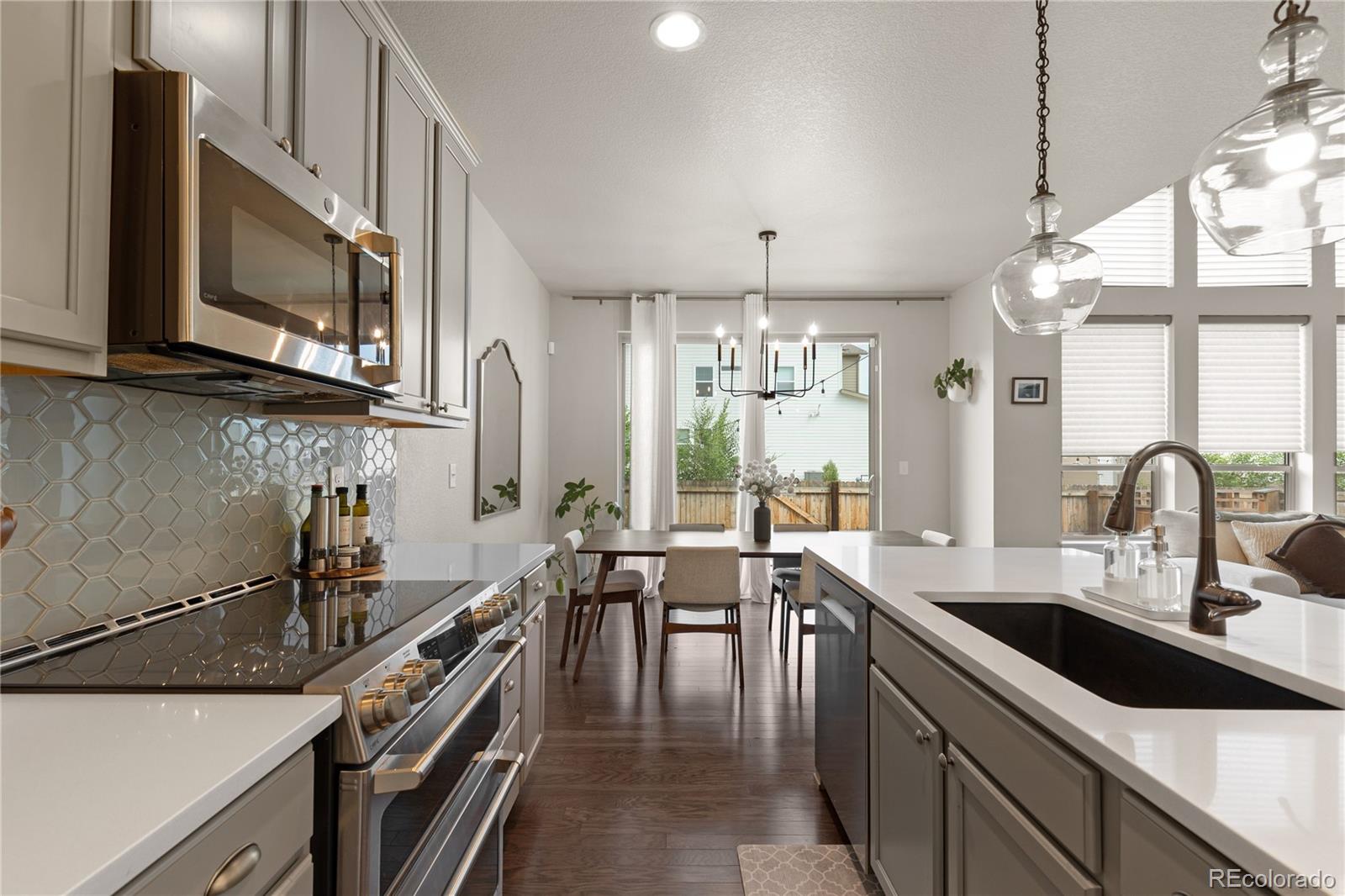 MLS Image #9 for 6852  canosa street,denver, Colorado