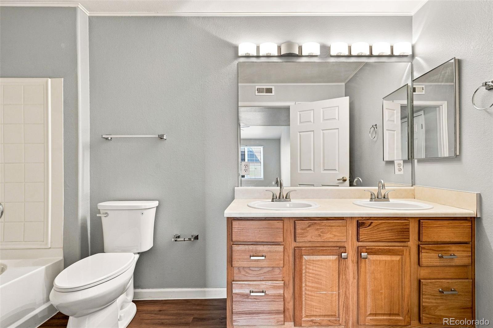 MLS Image #12 for 10091 e carolina drive,aurora, Colorado