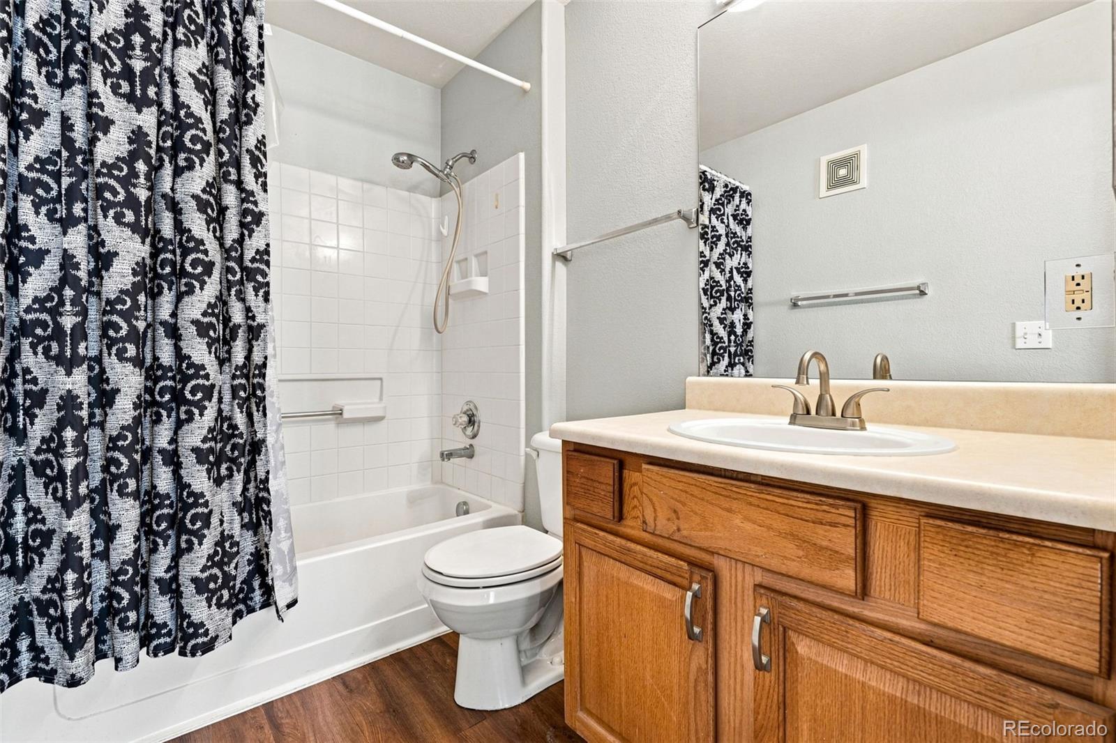 MLS Image #17 for 10091 e carolina drive,aurora, Colorado