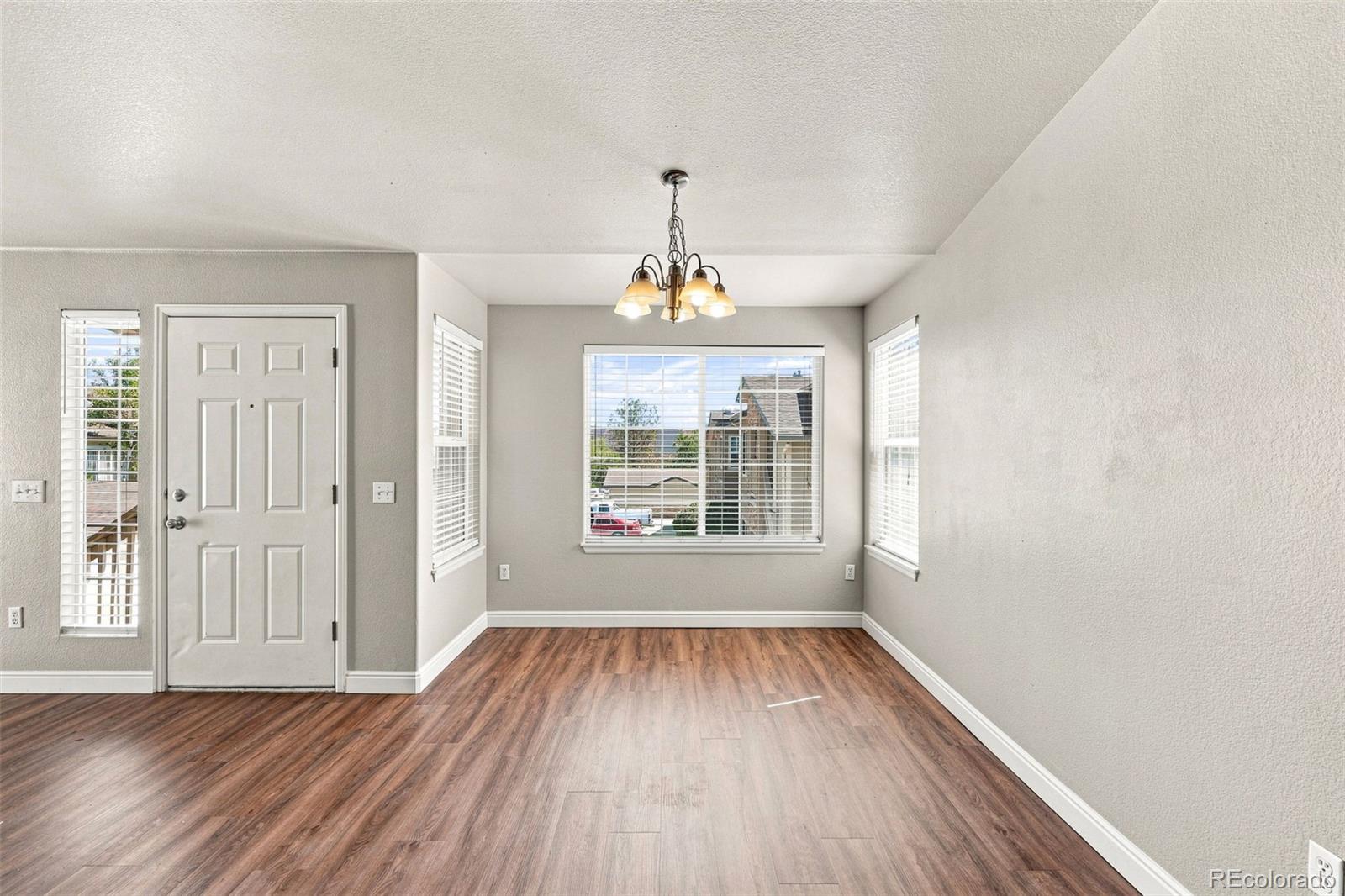 MLS Image #7 for 10091 e carolina drive,aurora, Colorado