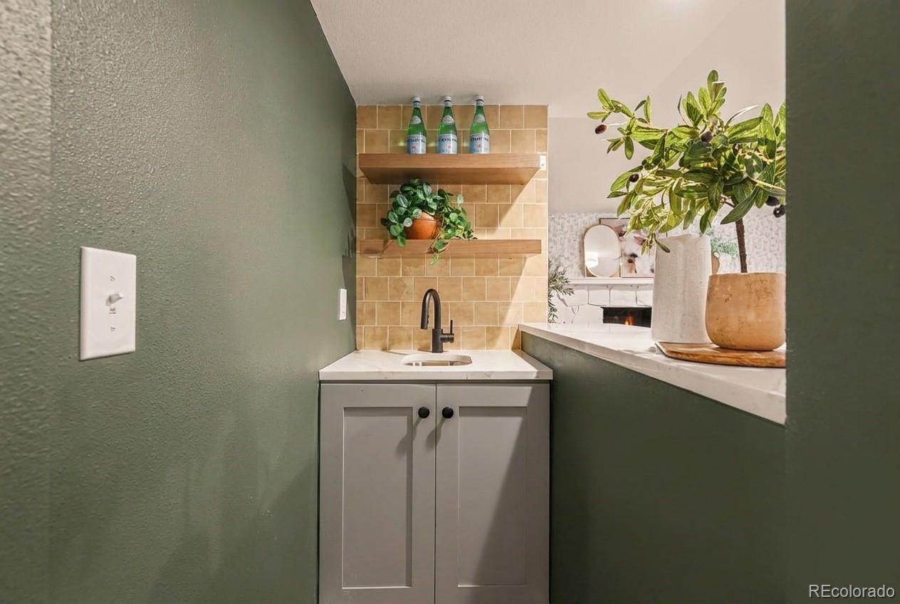 MLS Image #12 for 3792 s fenton way,denver, Colorado