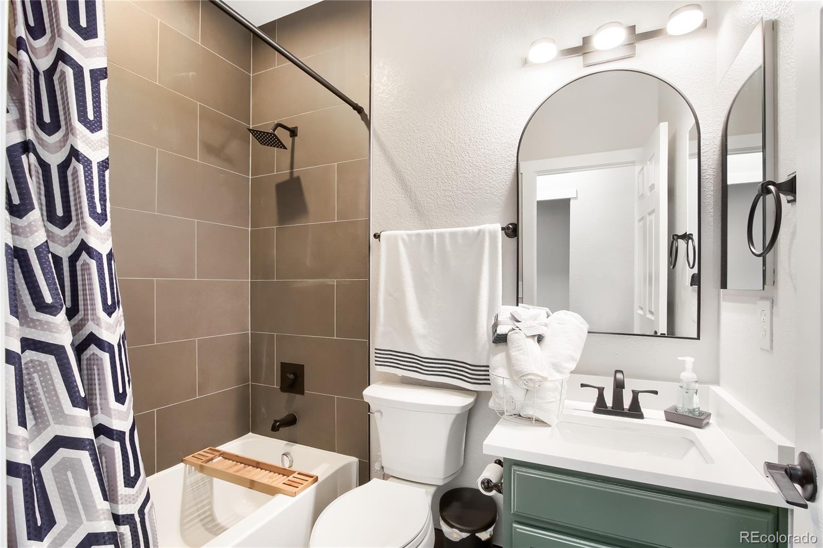 MLS Image #10 for 204  straw court,brighton, Colorado