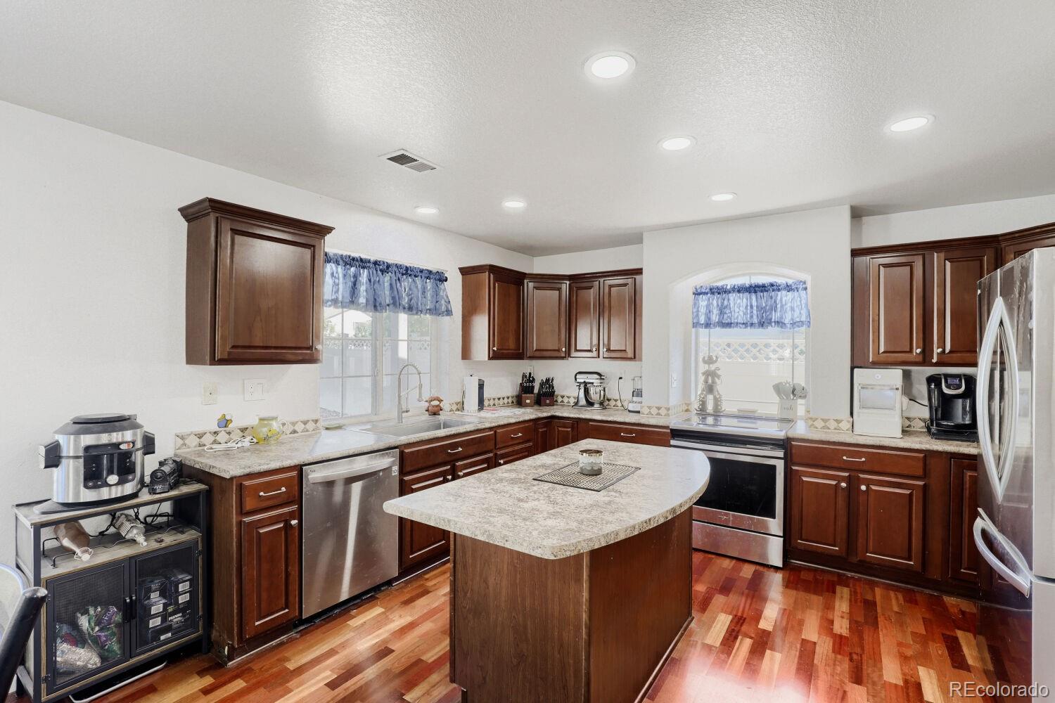 MLS Image #9 for 21497 e 53rd place,denver, Colorado