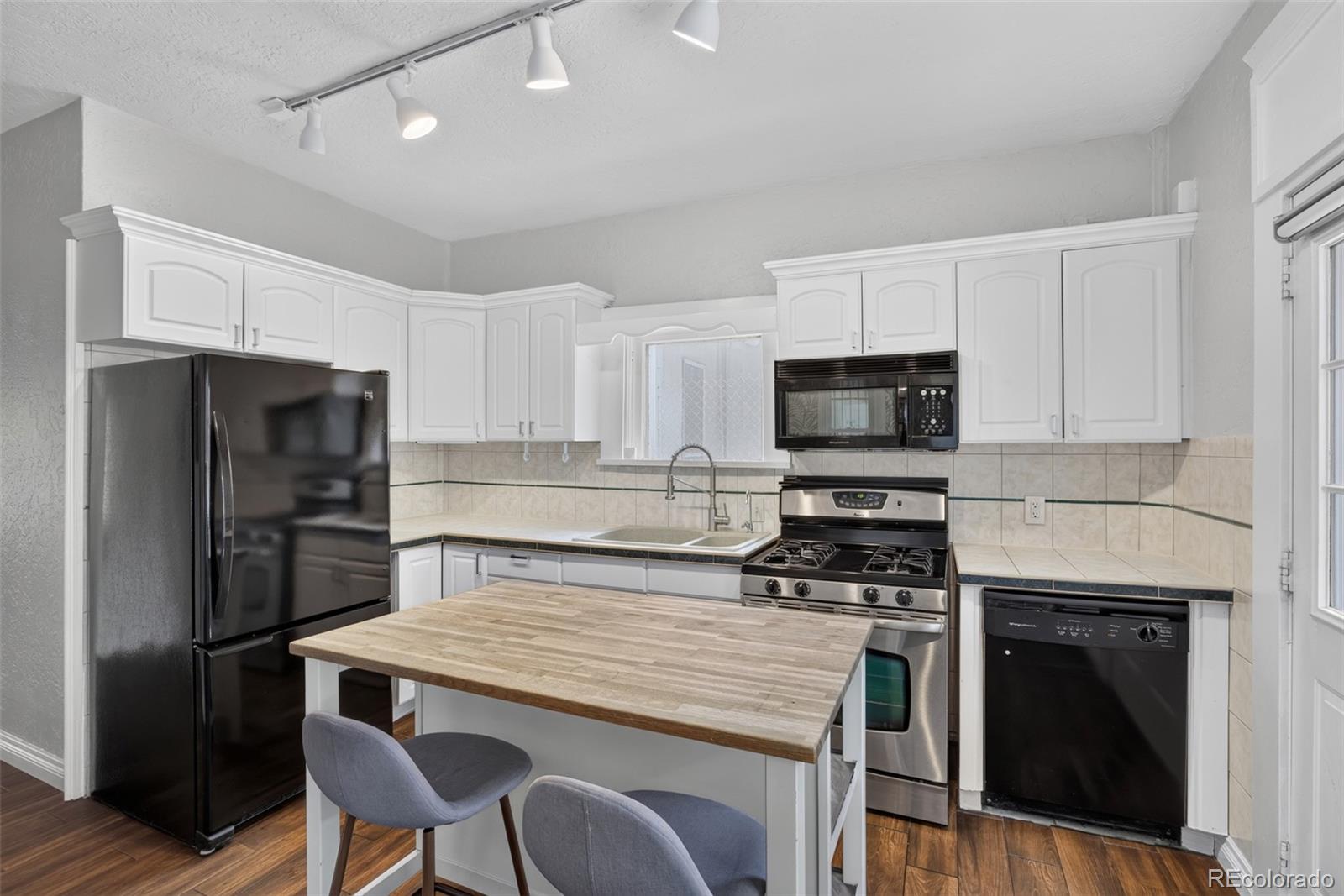 MLS Image #14 for 3934  pecos street,denver, Colorado