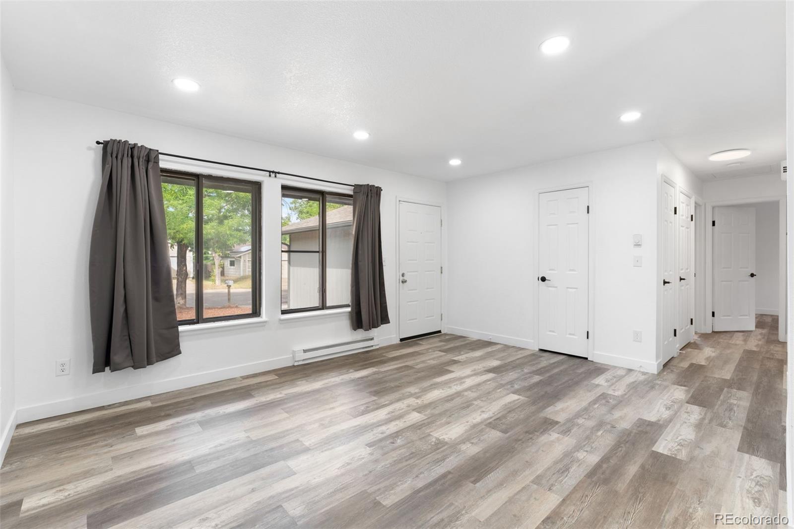 MLS Image #2 for 3864 s nucla street,aurora, Colorado