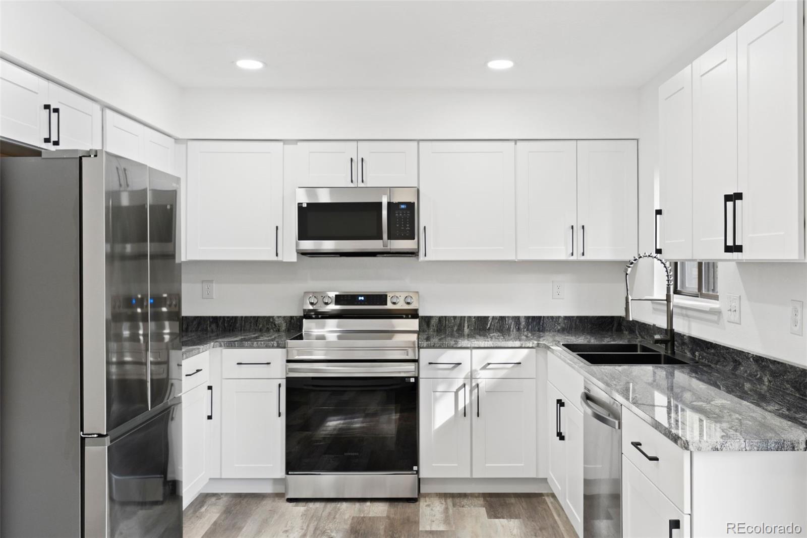 MLS Image #6 for 3864 s nucla street,aurora, Colorado