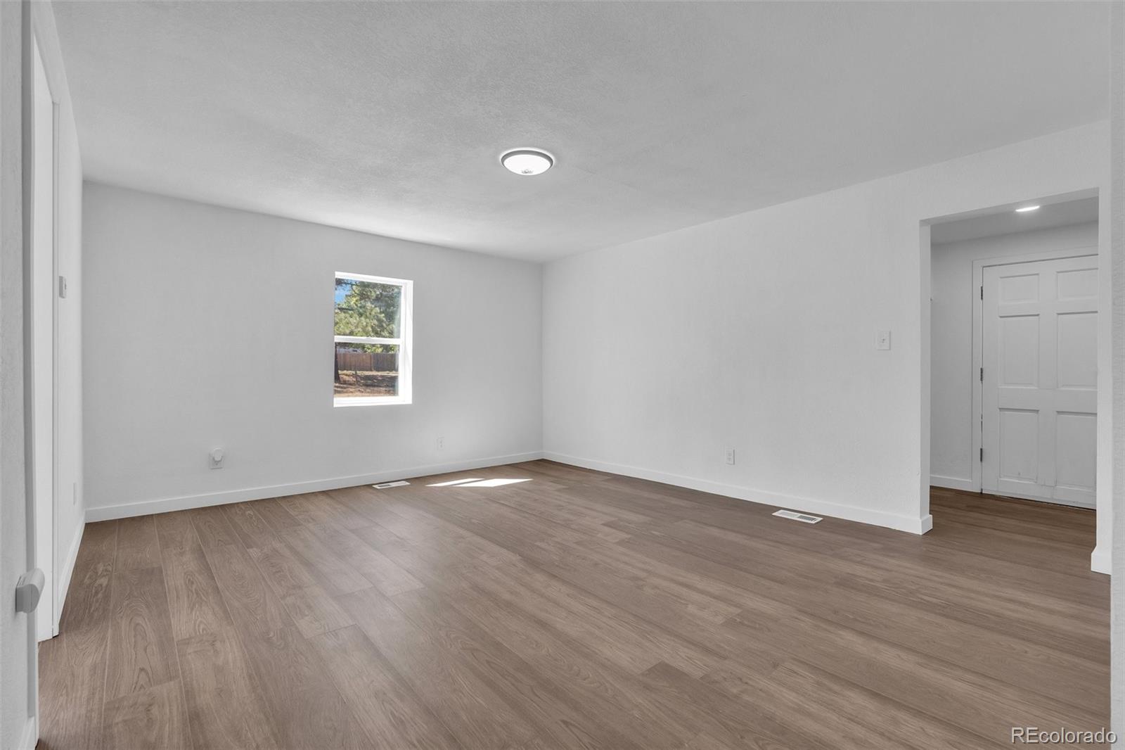 MLS Image #5 for 350 s elbert street,elizabeth, Colorado