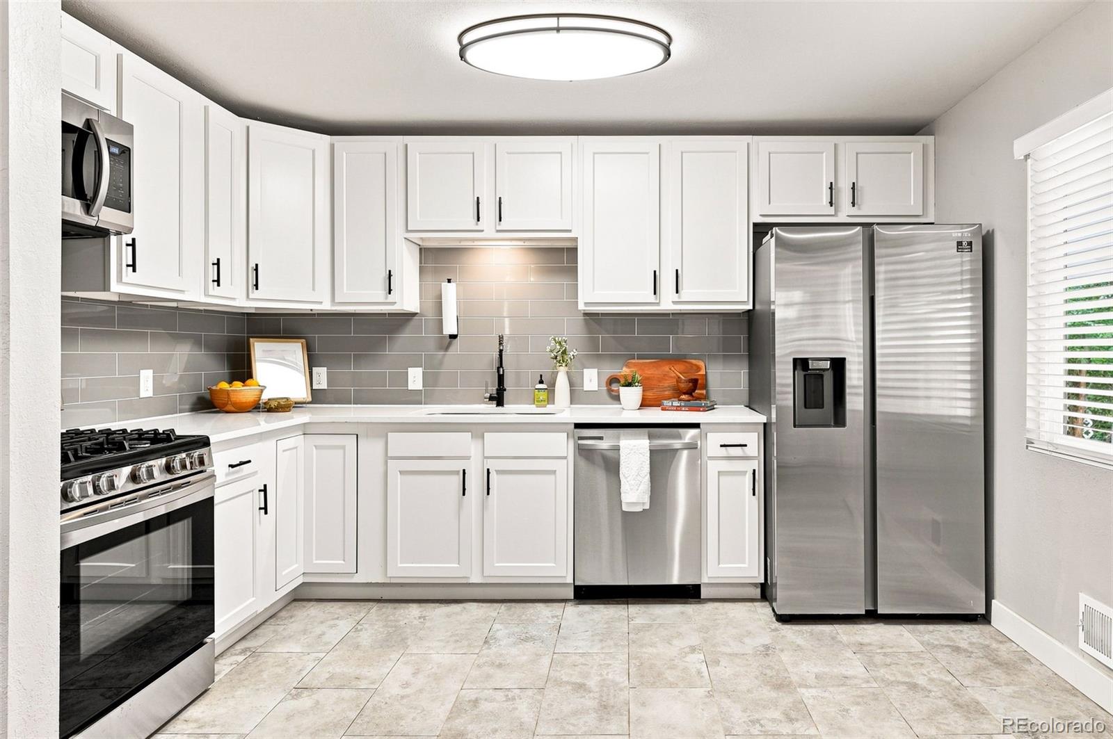 MLS Image #13 for 1908  akron street,aurora, Colorado