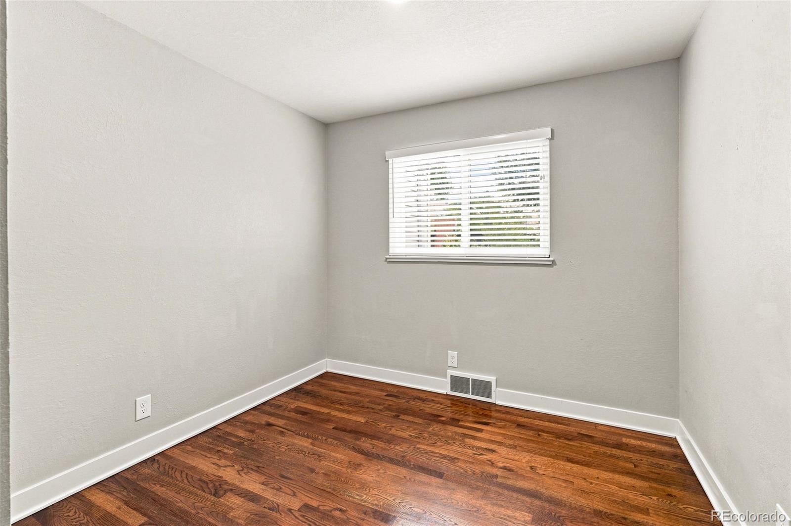 MLS Image #26 for 1908  akron street,aurora, Colorado