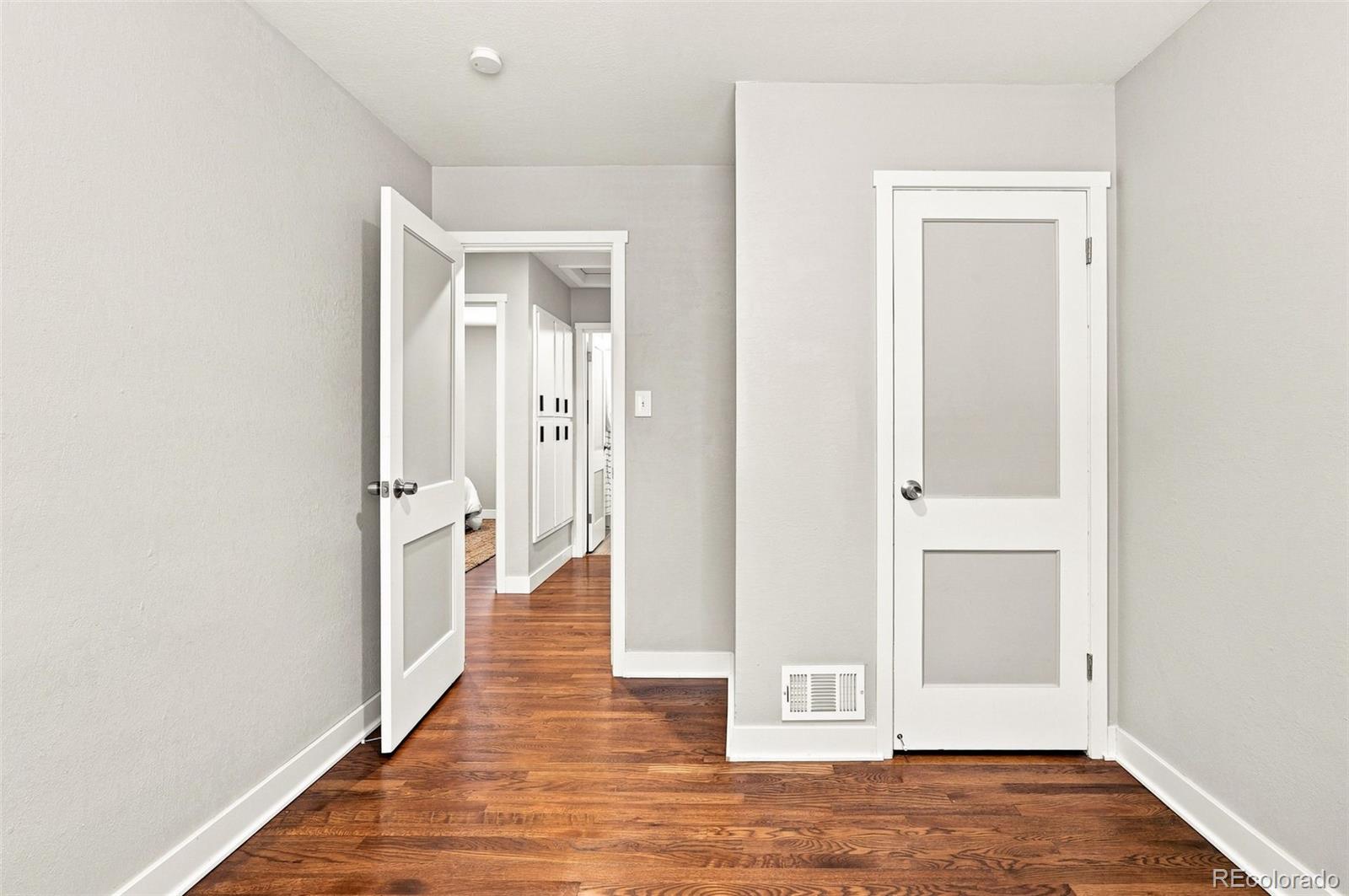 MLS Image #27 for 1908  akron street,aurora, Colorado