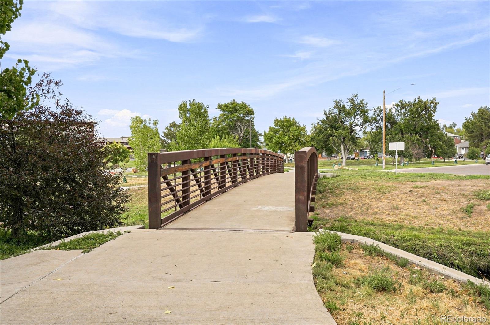 MLS Image #38 for 1908  akron street,aurora, Colorado