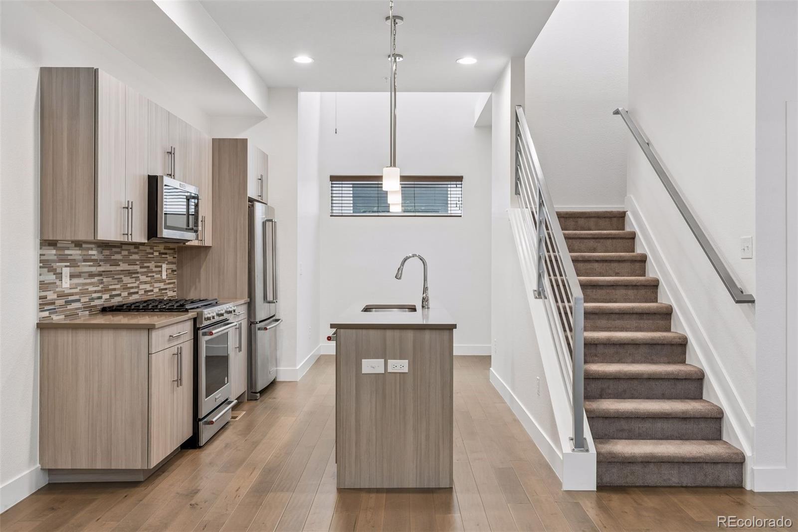 MLS Image #11 for 2733 w 28th avenue 7,denver, Colorado
