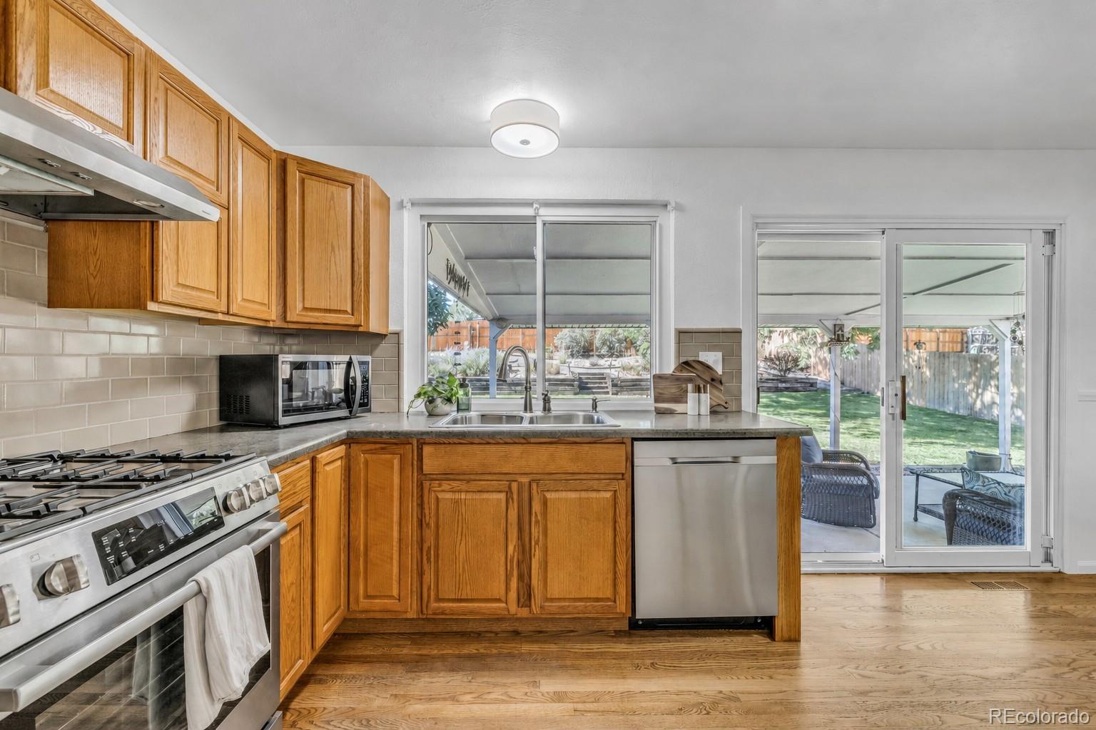 MLS Image #10 for 16298 e bates drive,aurora, Colorado