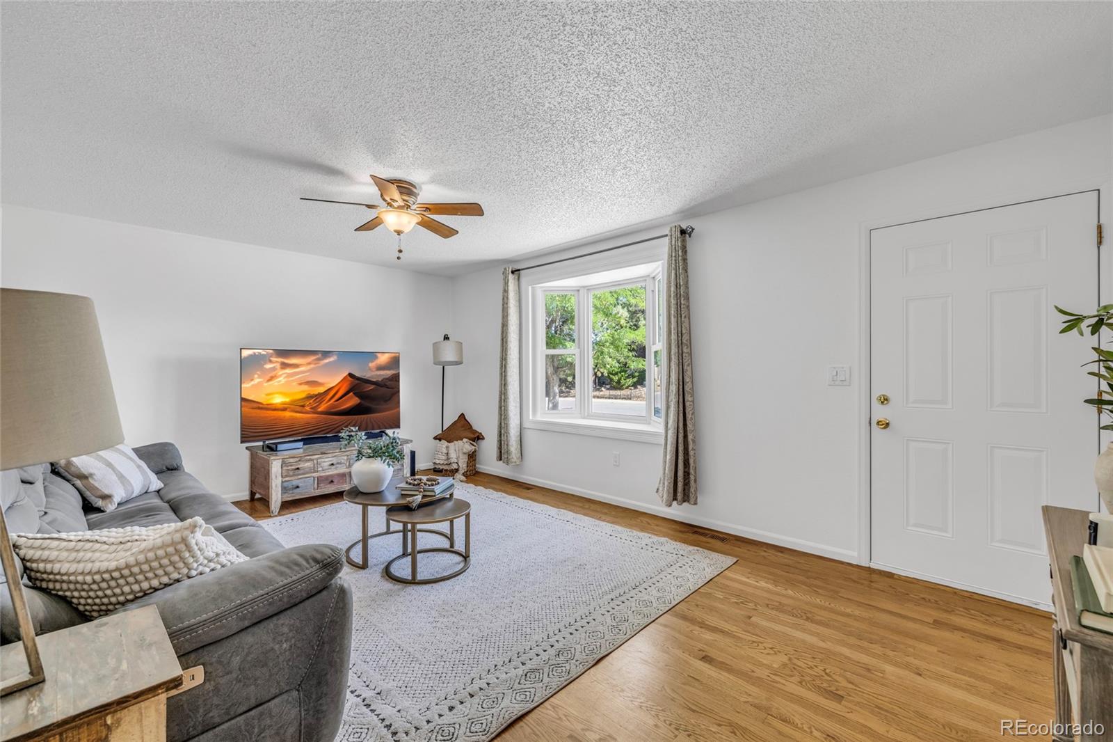 MLS Image #2 for 16298 e bates drive,aurora, Colorado