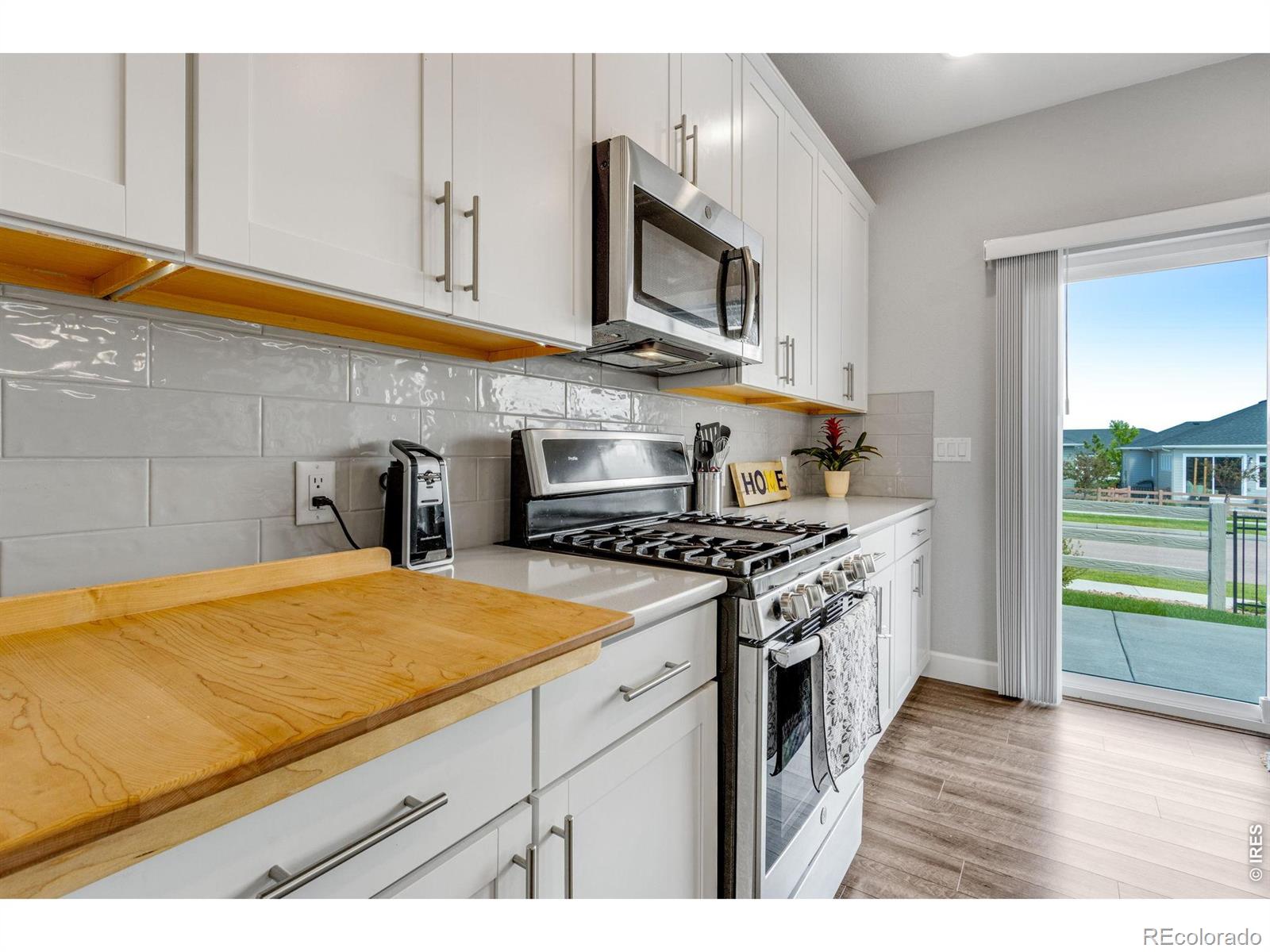 MLS Image #11 for 10015  poppy mallow point,colorado springs, Colorado