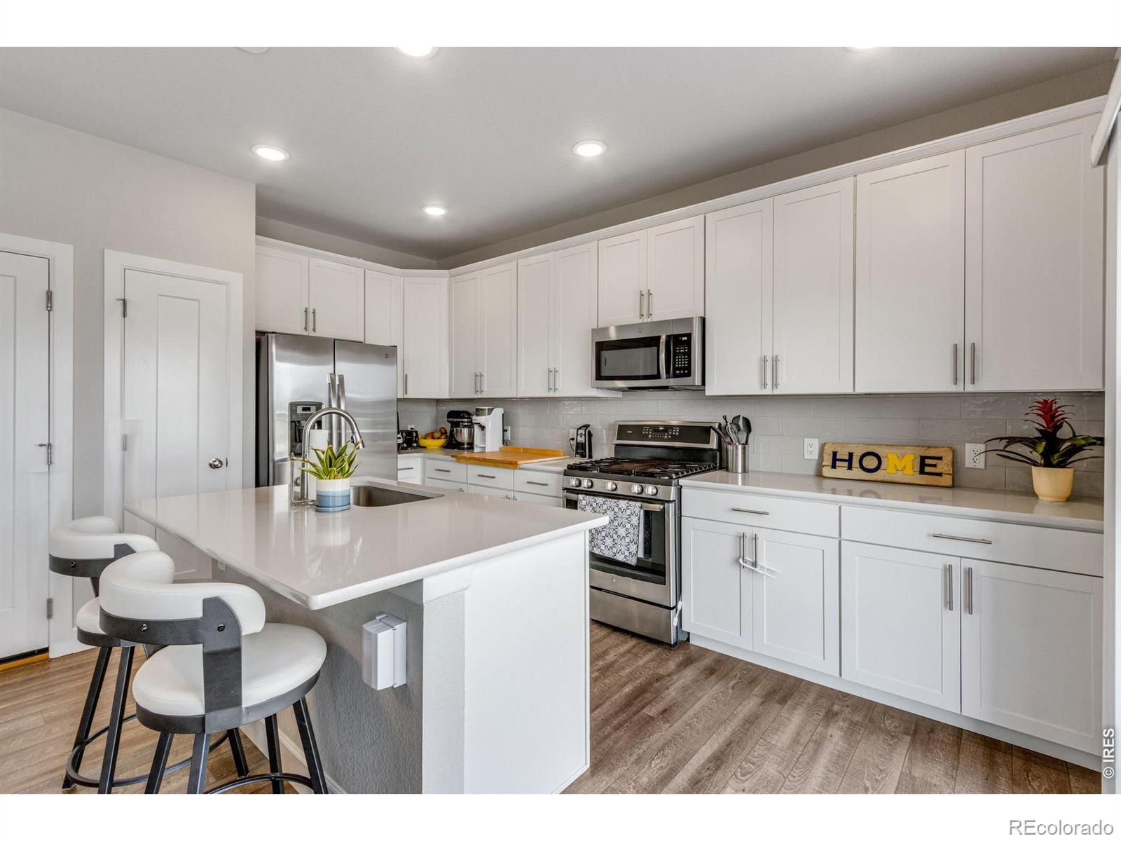MLS Image #14 for 10015  poppy mallow point,colorado springs, Colorado
