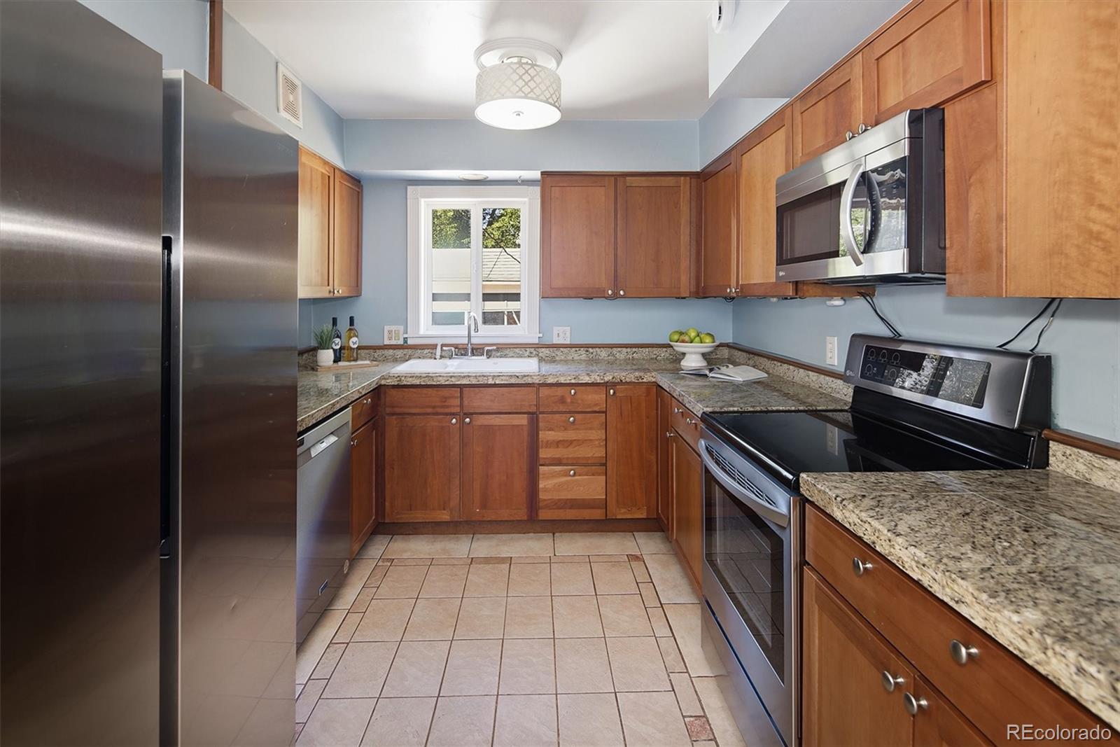 MLS Image #7 for 635  holly street,denver, Colorado