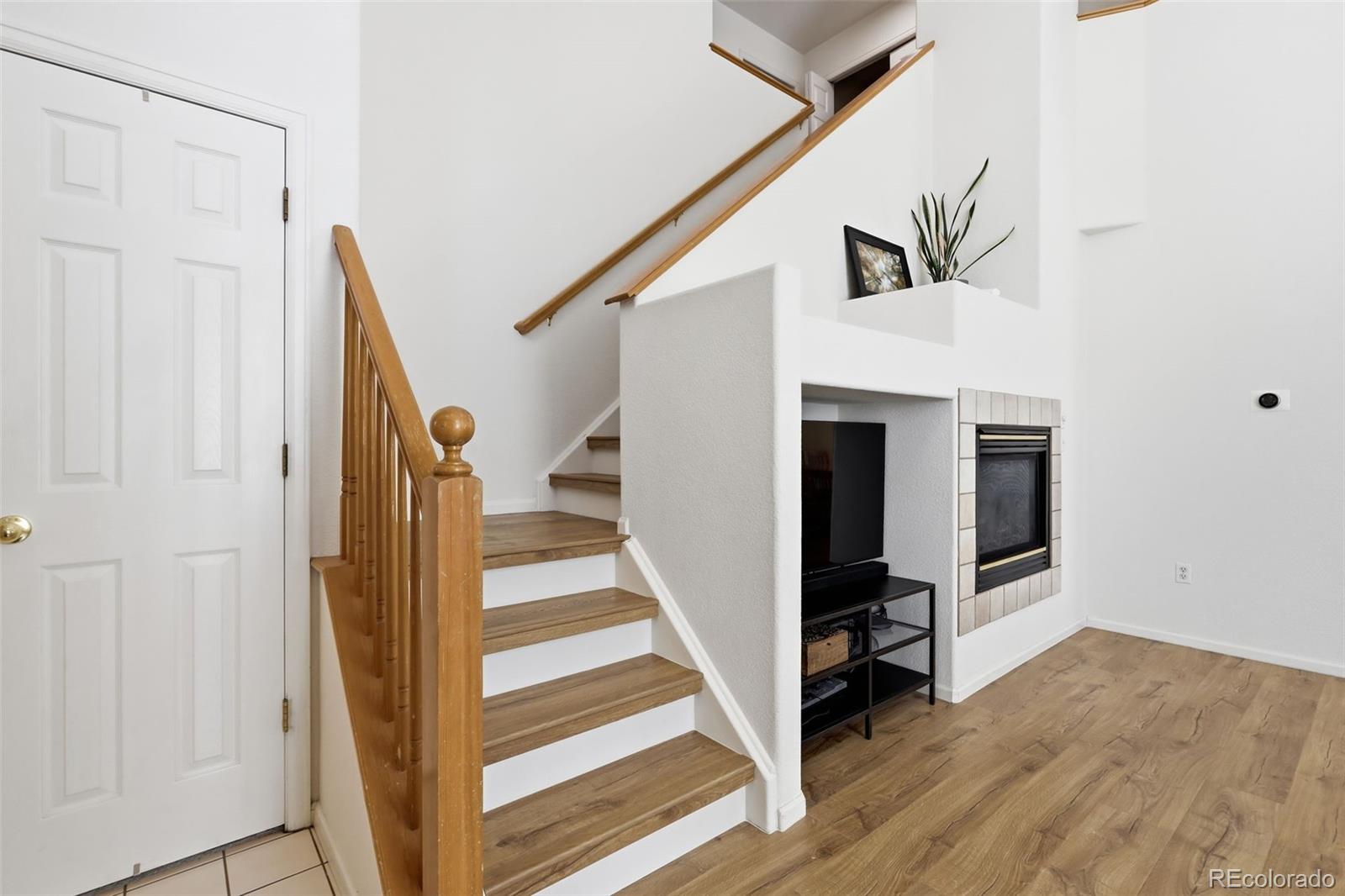 MLS Image #6 for 8814 s field court,littleton, Colorado