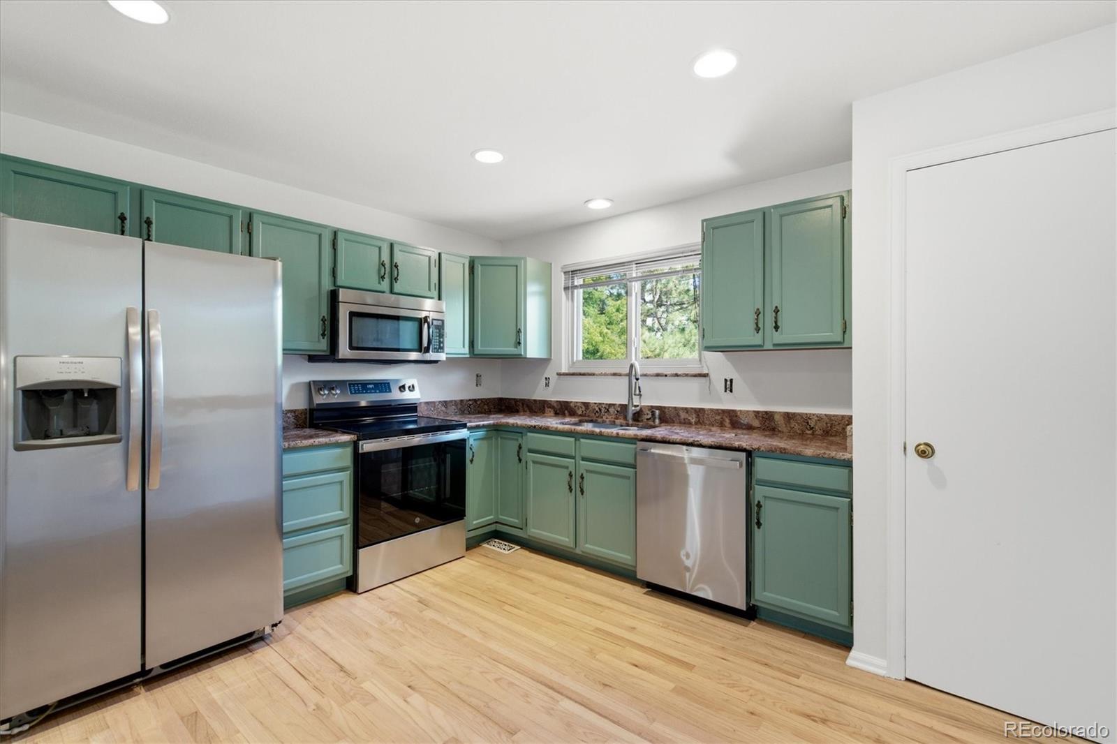 MLS Image #16 for 12439 w 84th drive,arvada, Colorado