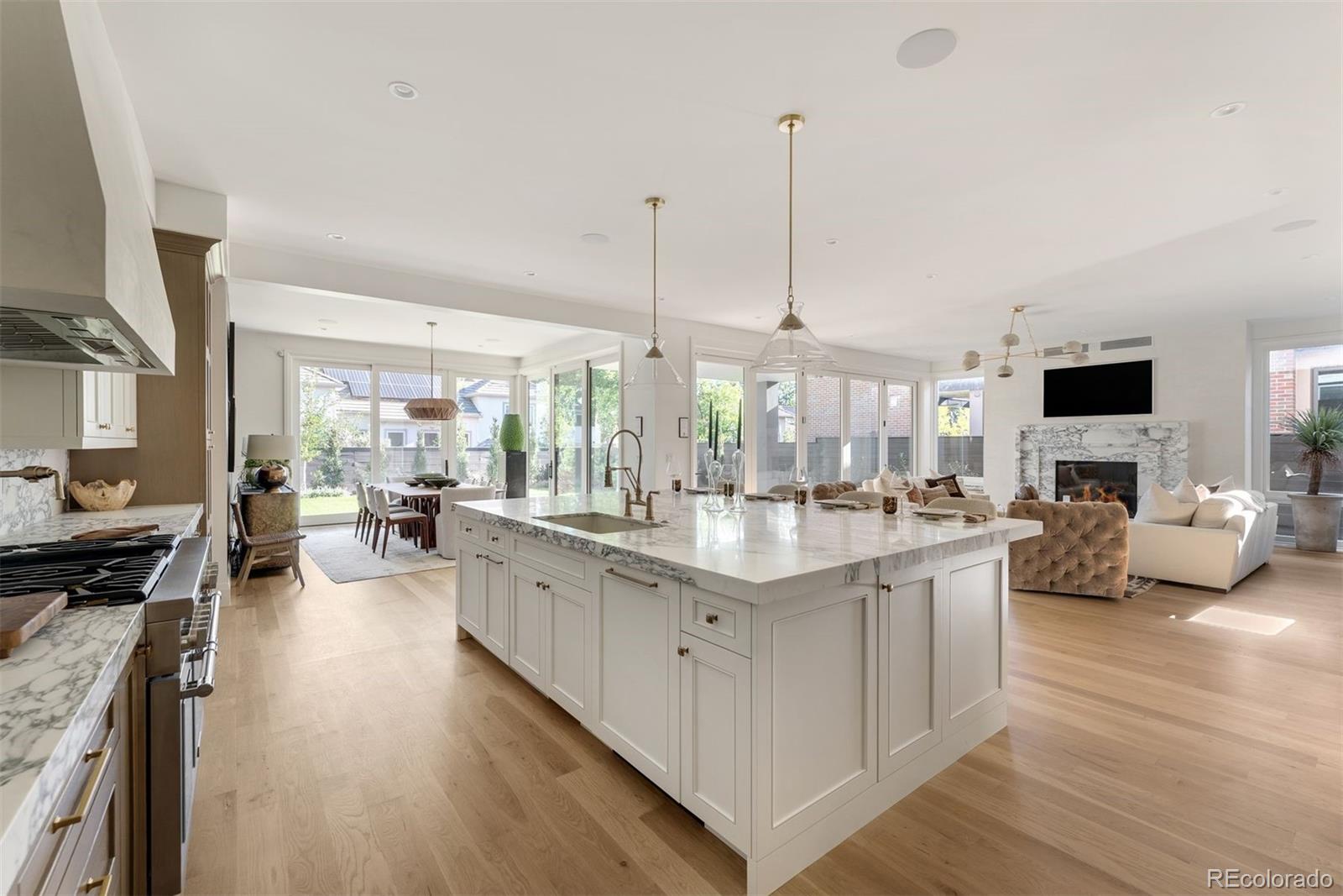 MLS Image #4 for 2655 e cedar avenue,denver, Colorado