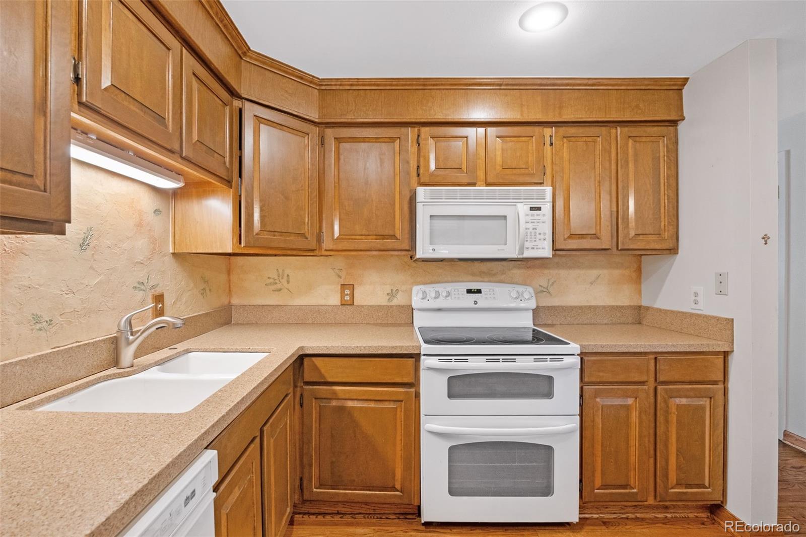 MLS Image #10 for 6565  winona court,arvada, Colorado