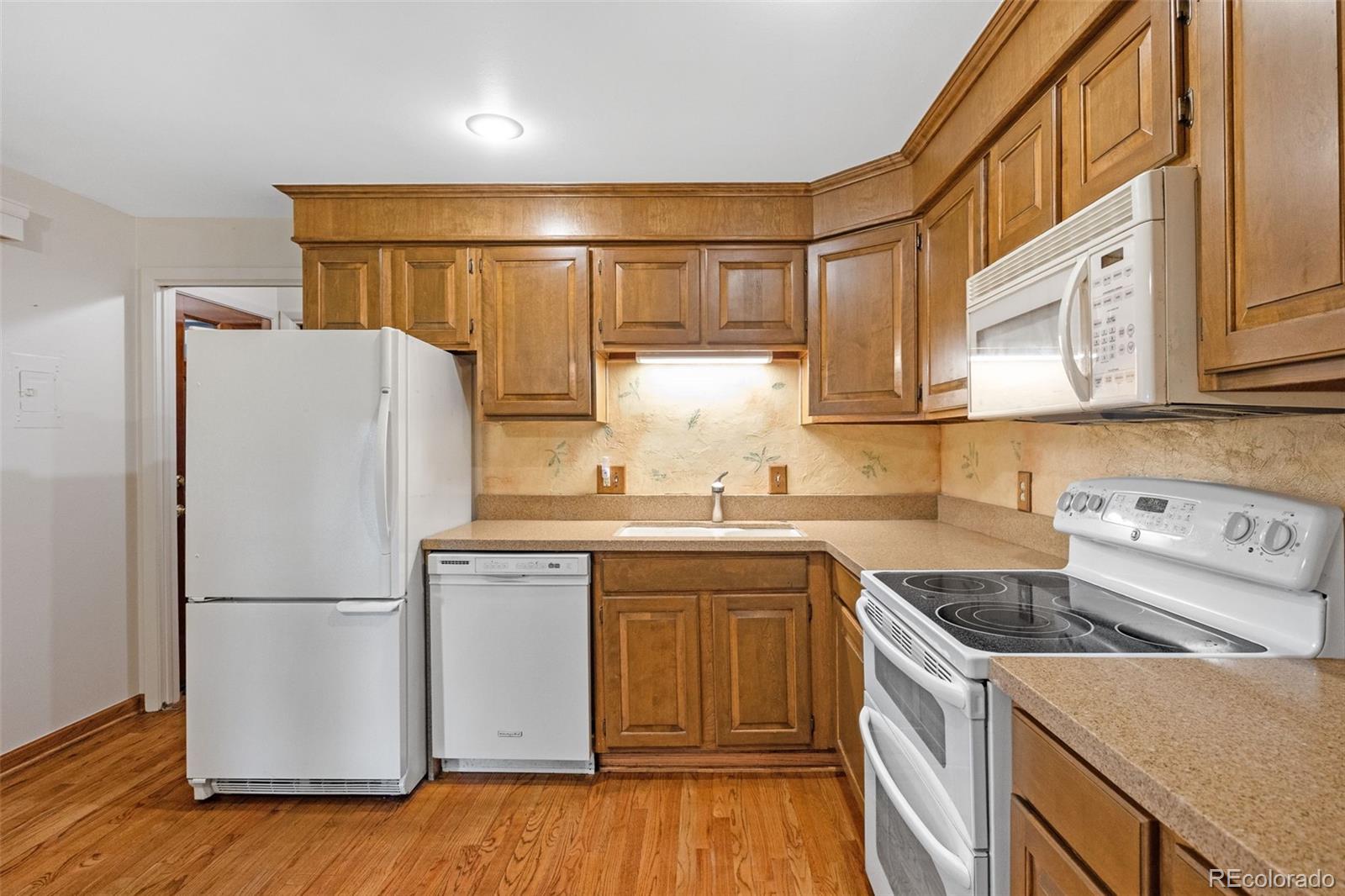 MLS Image #12 for 6565  winona court,arvada, Colorado
