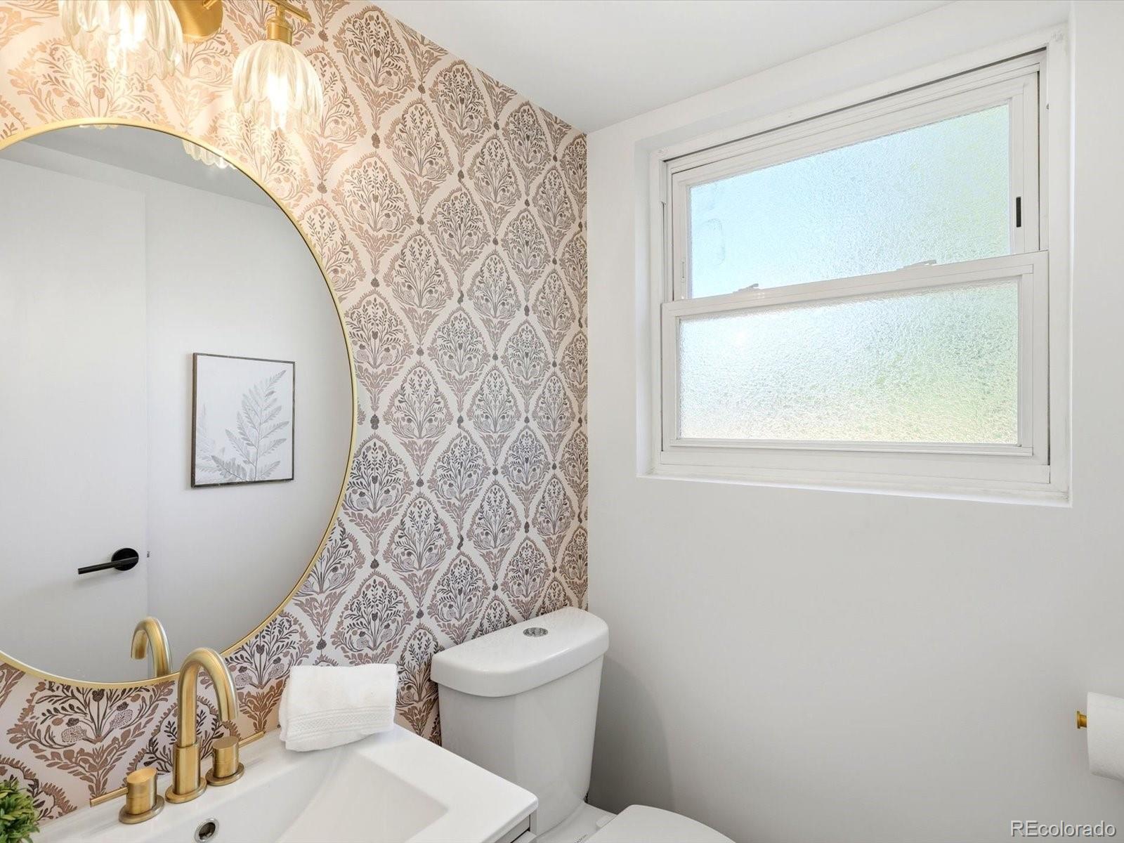 MLS Image #11 for 4000 s spruce street,denver, Colorado
