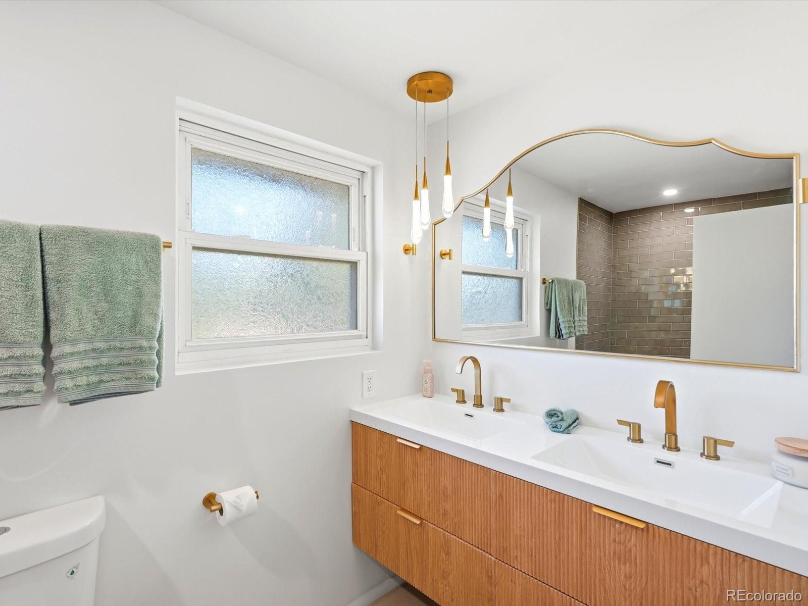 MLS Image #27 for 4000 s spruce street,denver, Colorado
