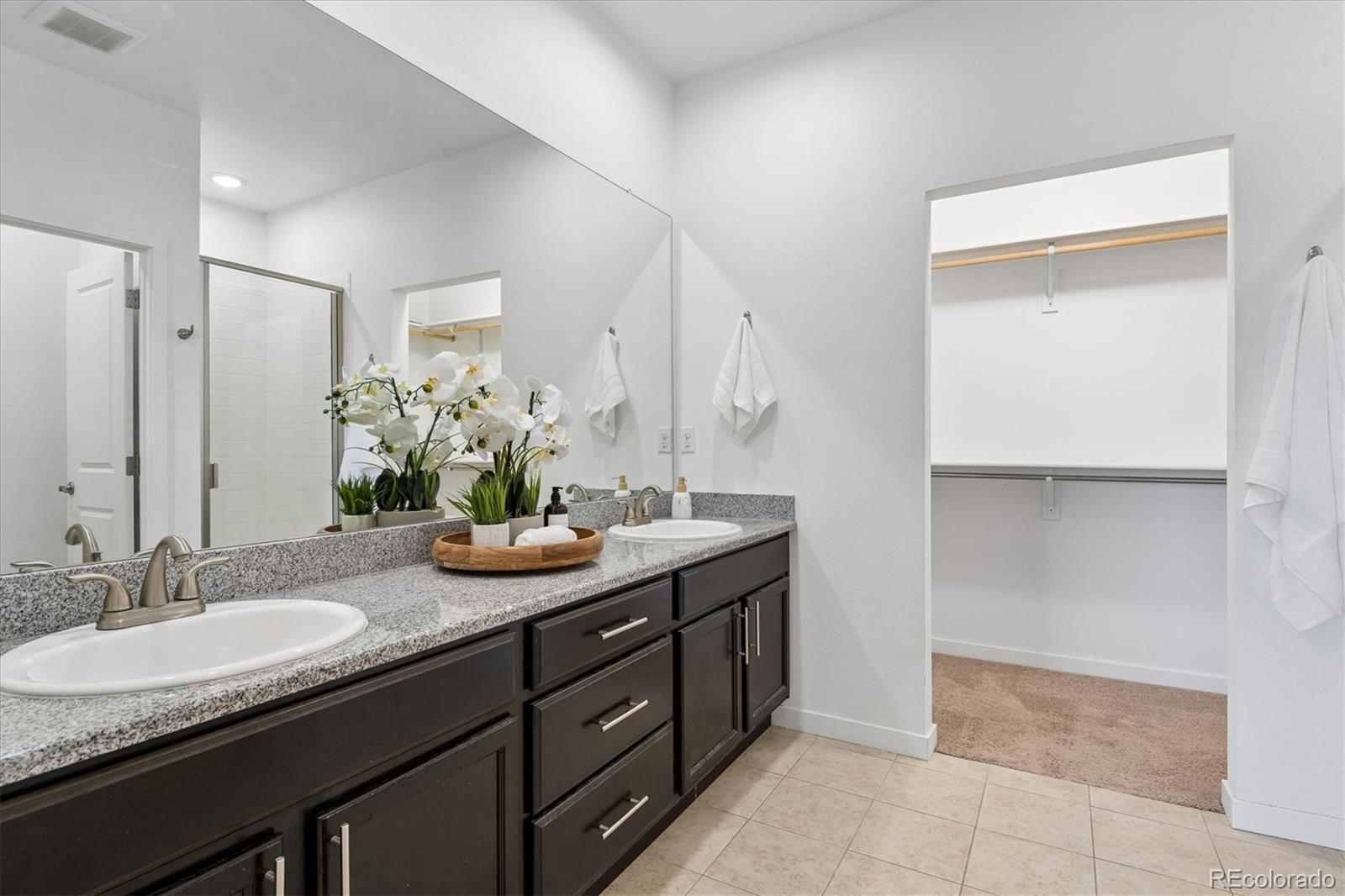MLS Image #16 for 3155 e 104th avenue,denver, Colorado