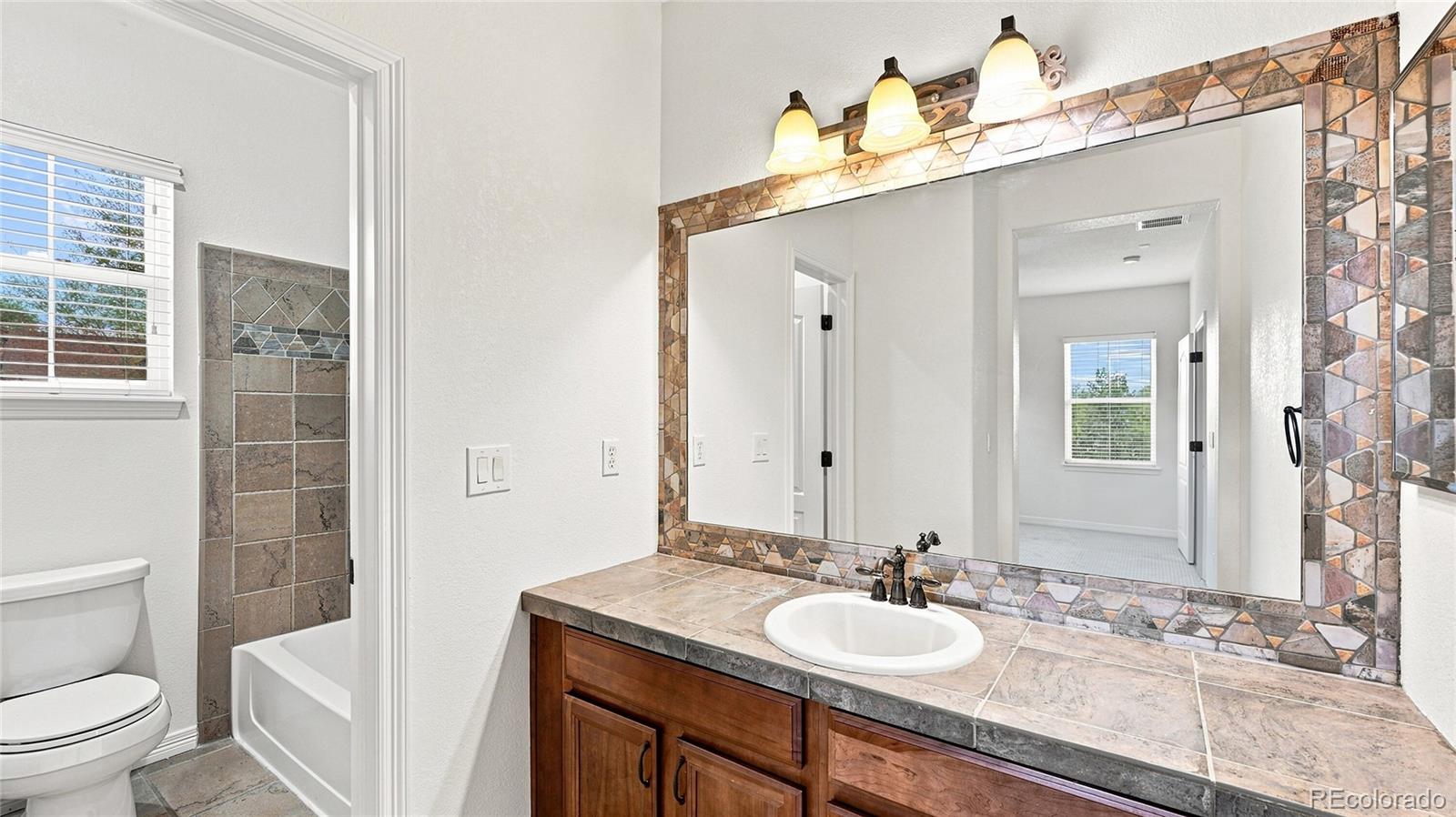 MLS Image #8 for 11873 e maplewood avenue,englewood, Colorado