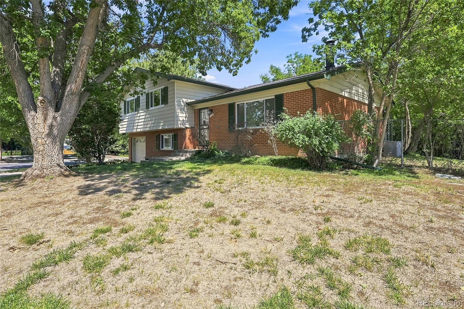 MLS Image #2 for 6850 s downing circle,centennial, Colorado