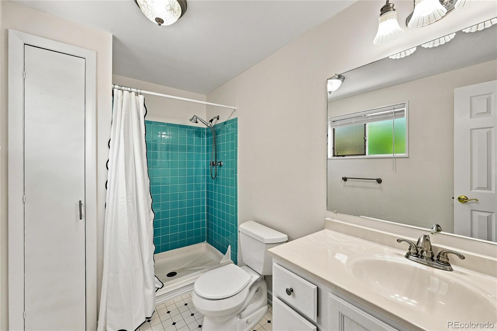 MLS Image #33 for 6850 s downing circle,centennial, Colorado
