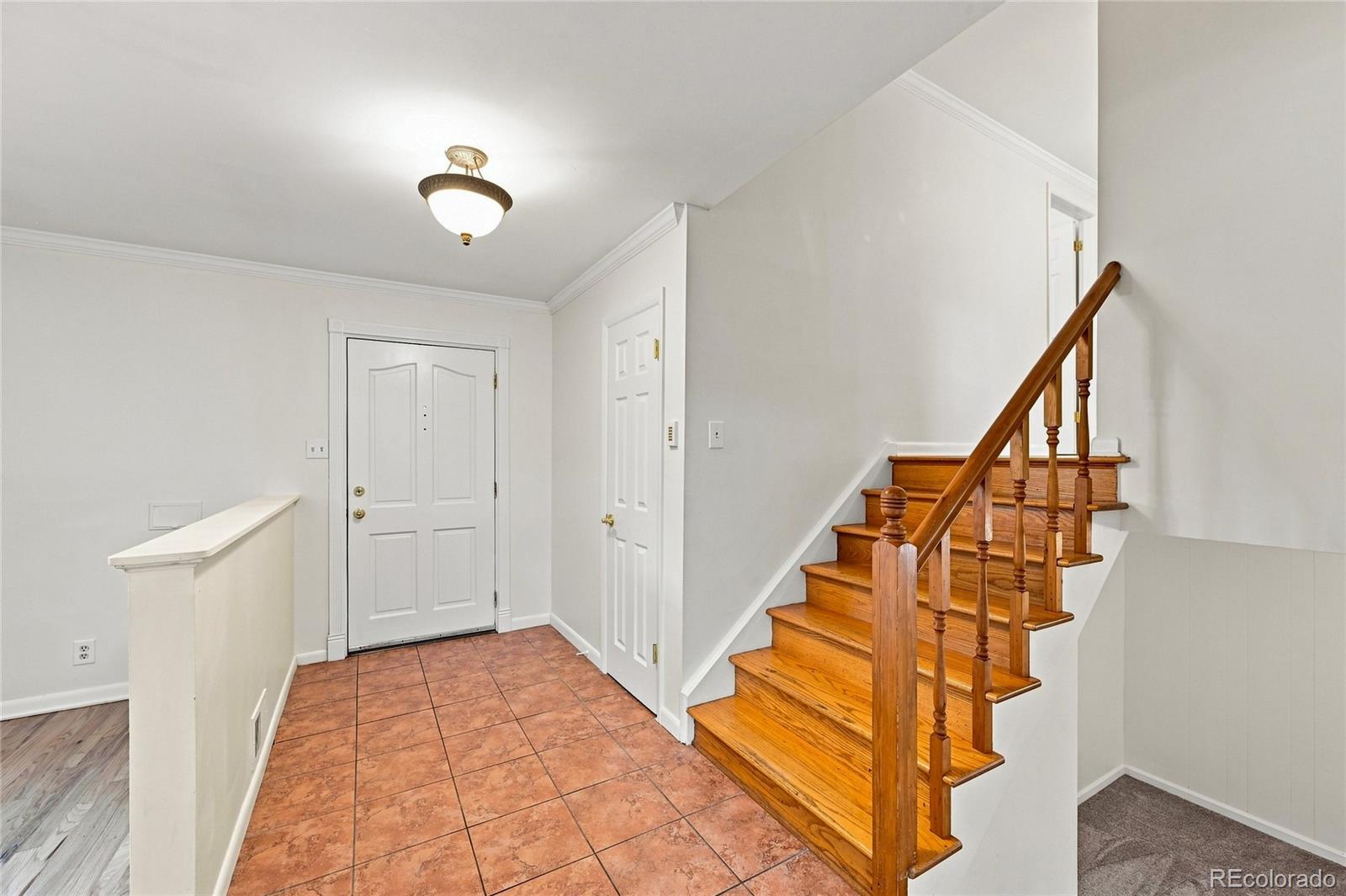 MLS Image #4 for 6850 s downing circle,centennial, Colorado