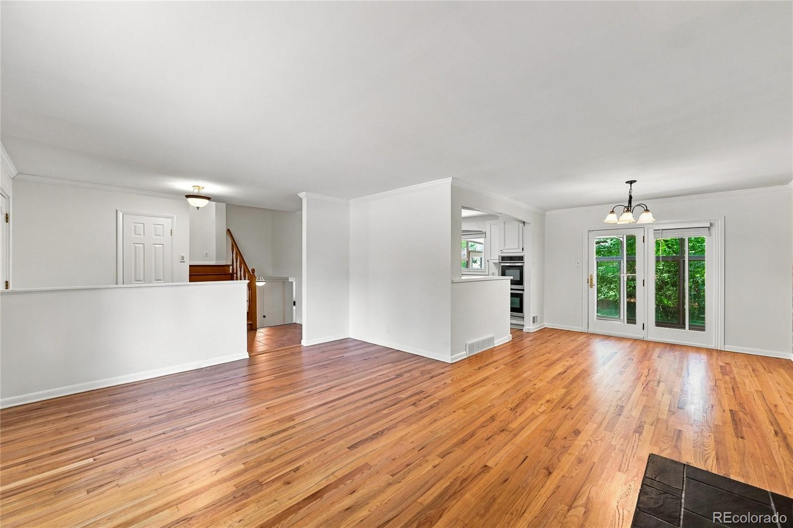 MLS Image #9 for 6850 s downing circle,centennial, Colorado