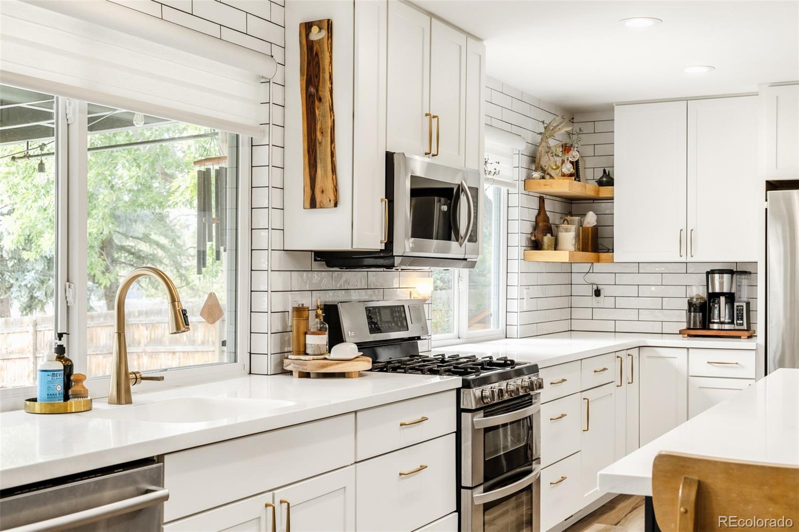 MLS Image #11 for 11740 w 72nd place,arvada, Colorado