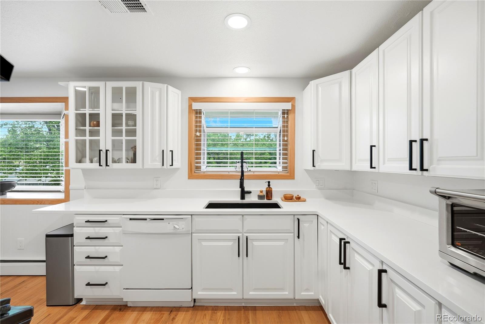 MLS Image #5 for 2779 s meade street,denver, Colorado