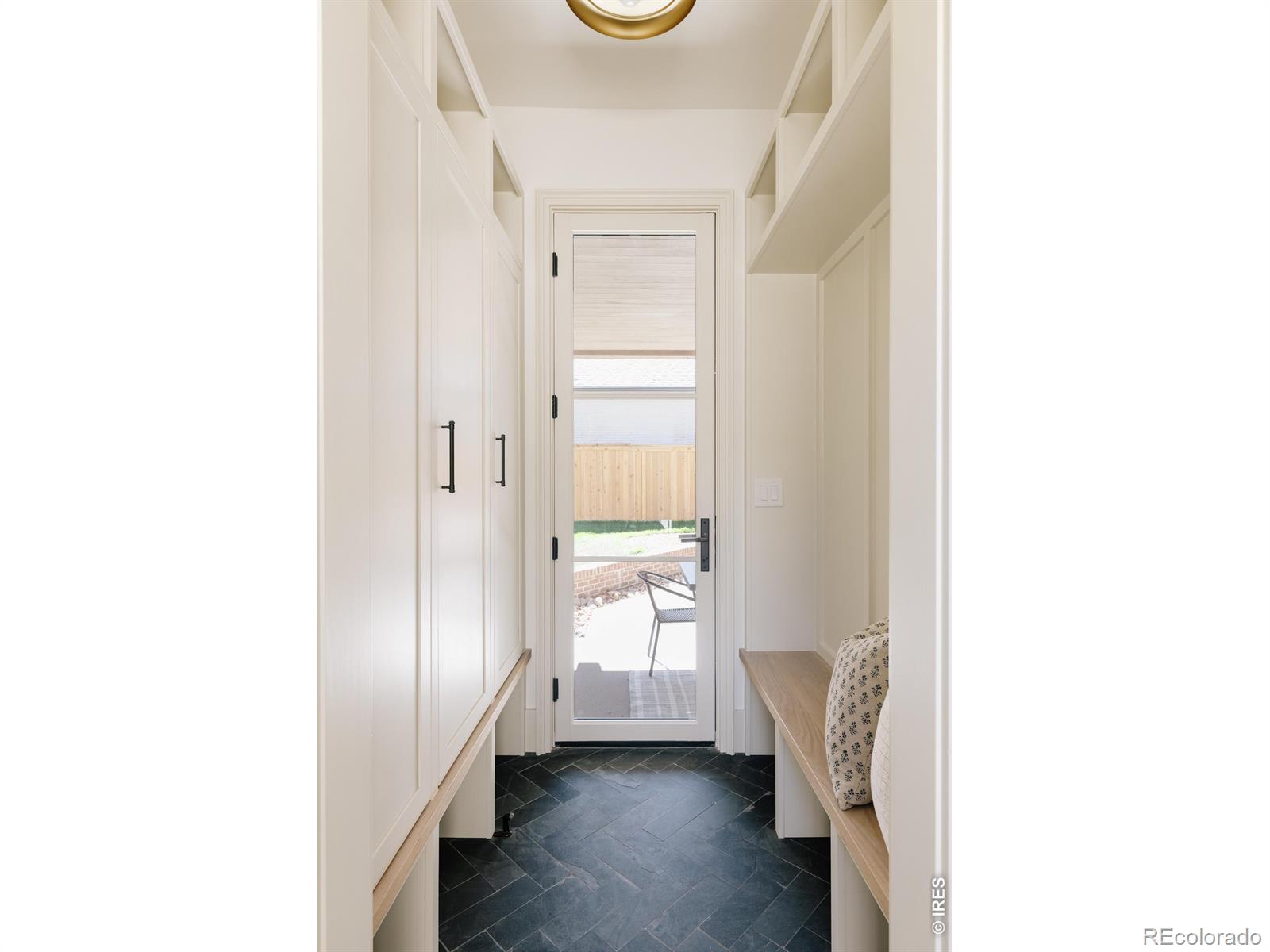 MLS Image #13 for 858 s saint paul street,denver, Colorado