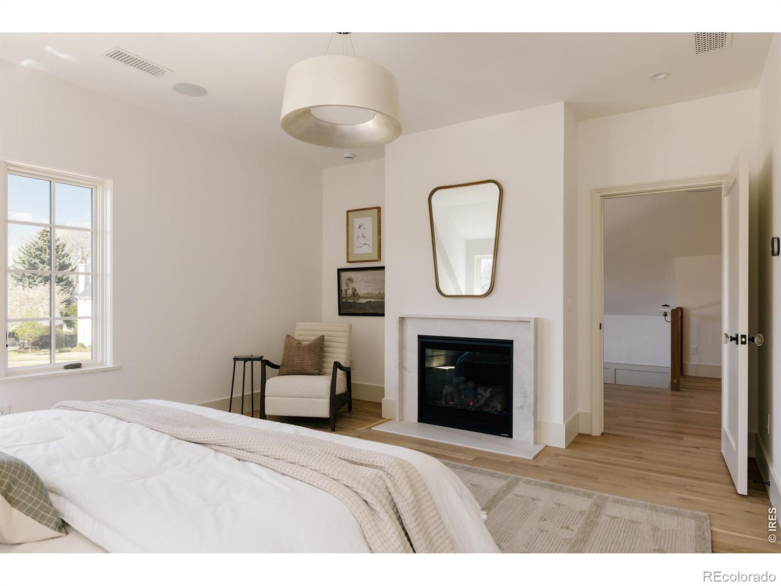 MLS Image #15 for 858 s saint paul street,denver, Colorado