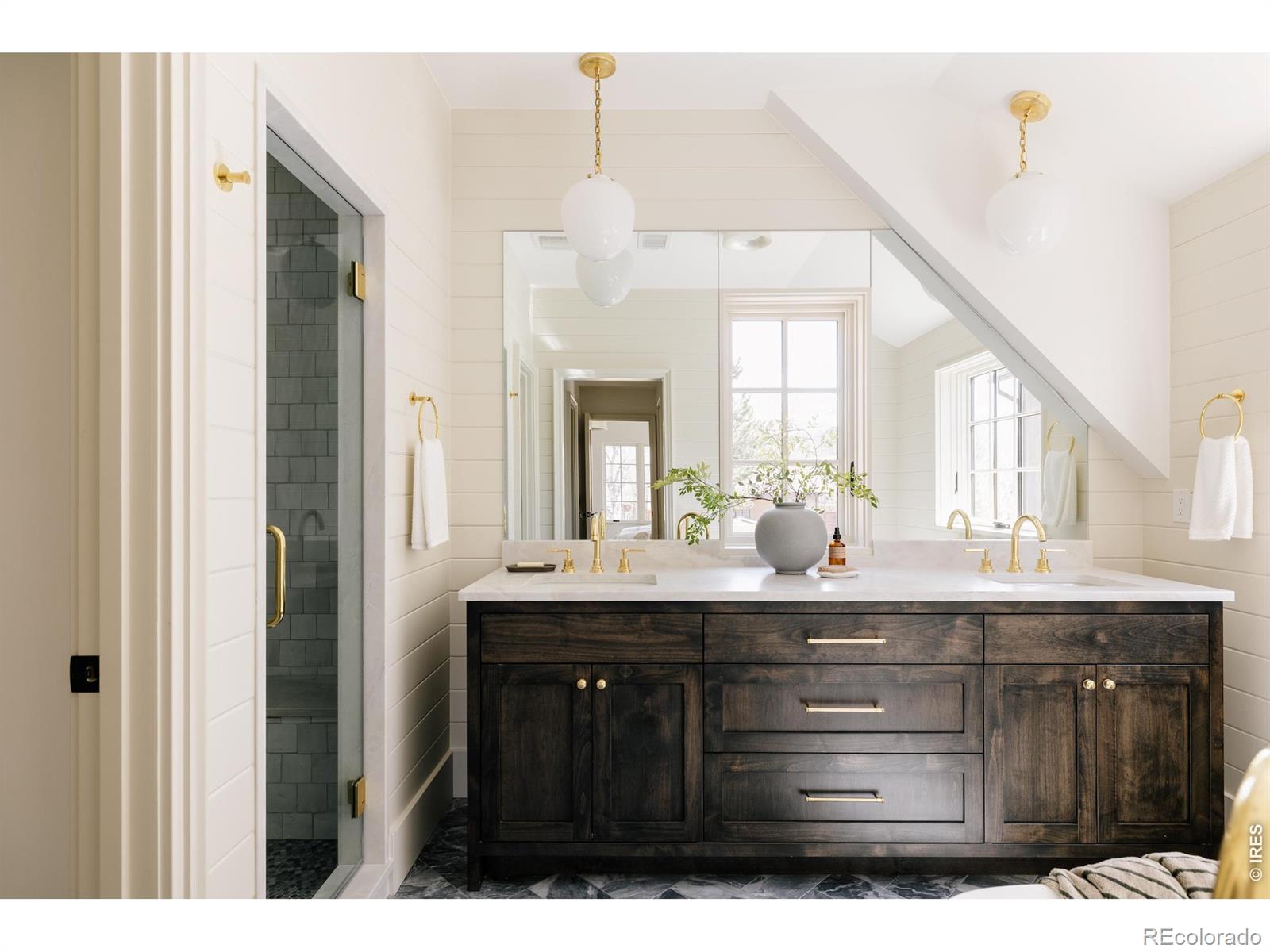 MLS Image #16 for 858 s saint paul street,denver, Colorado