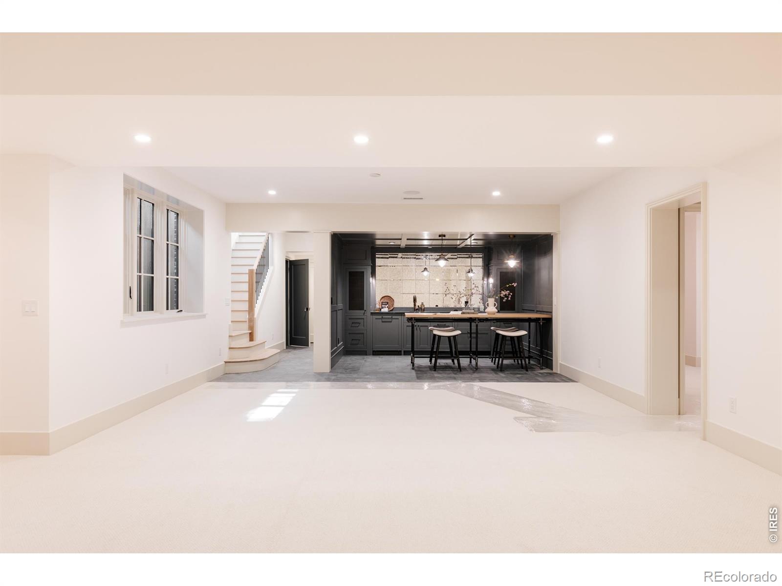 MLS Image #26 for 858 s saint paul street,denver, Colorado